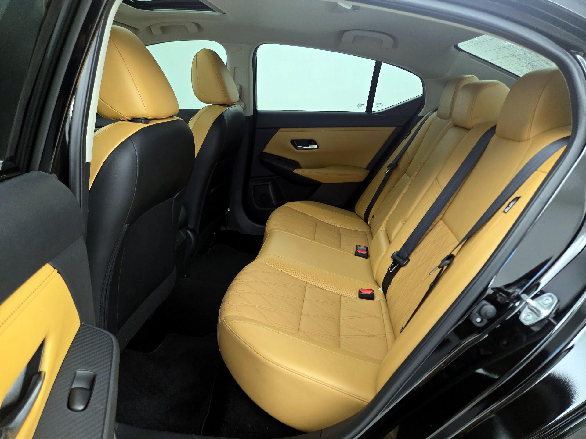 Thumbnail: 2023 Nissan Sentra - 20