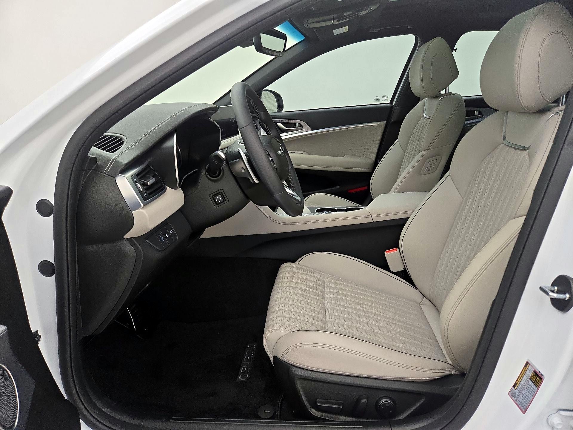 Thumbnail: 2023 Genesis G70 - 11