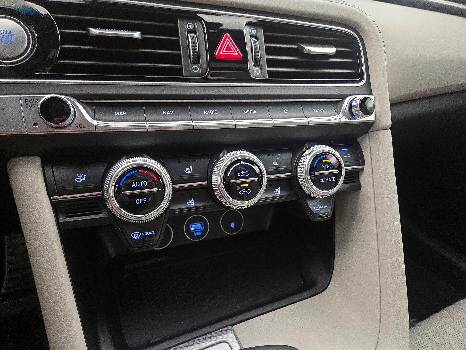 Thumbnail: 2023 Genesis G70 - 17