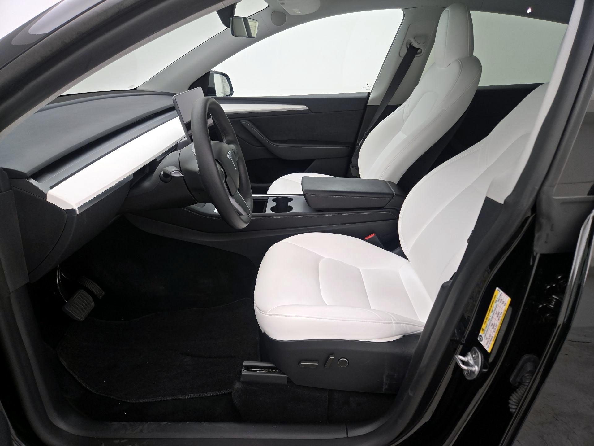 Thumbnail: 2024 Tesla Model Y - 11