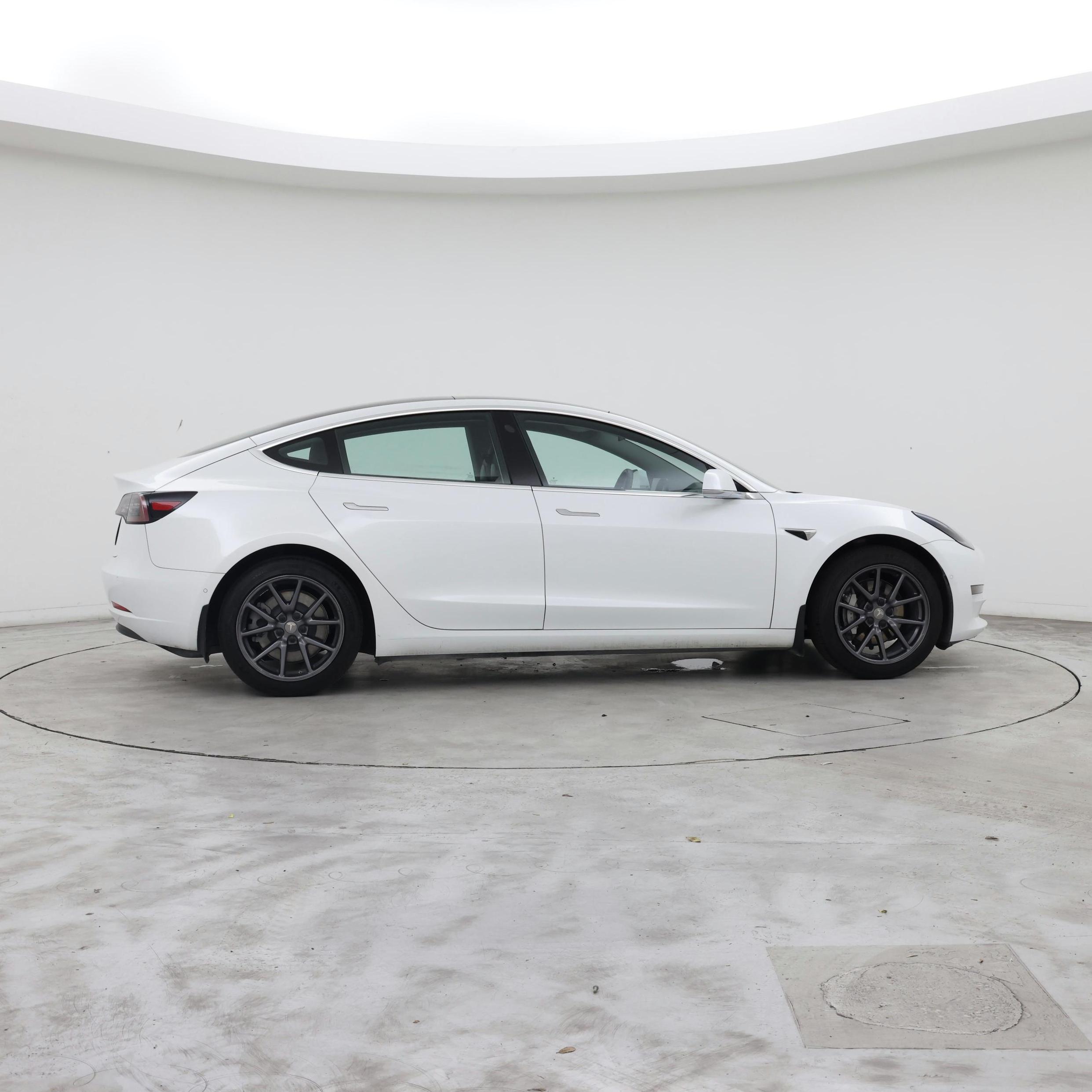 Thumbnail: 2020 Tesla Model 3 - 7