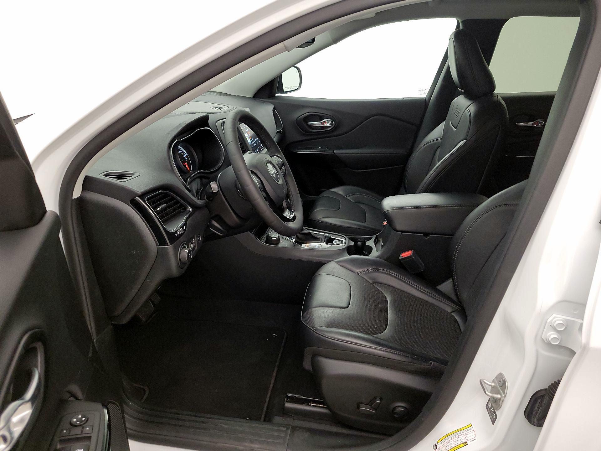 Thumbnail: 2023 Jeep Cherokee - 11