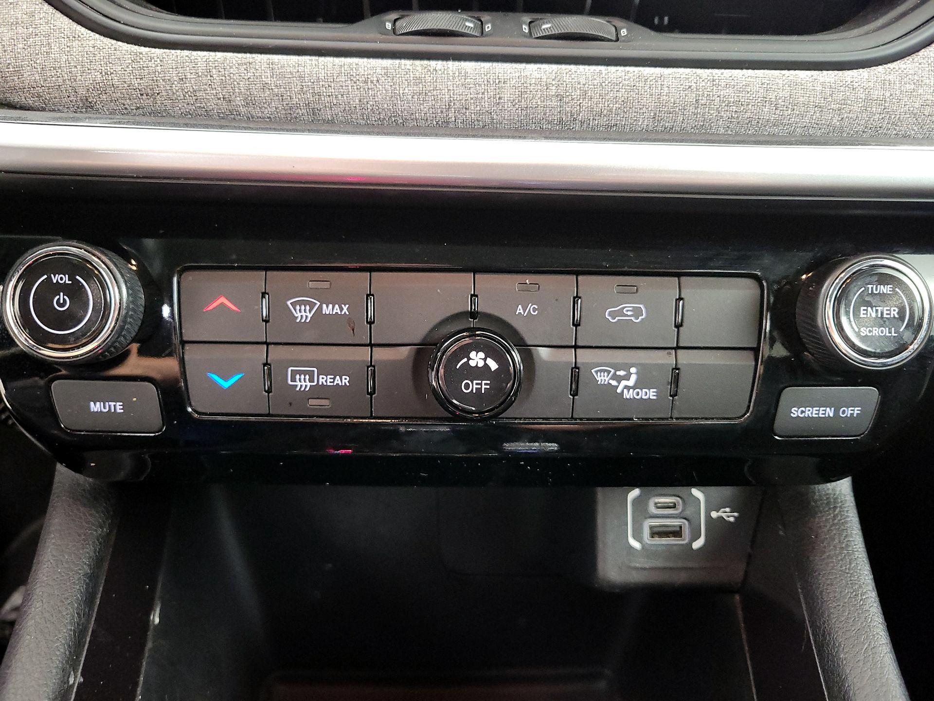 Thumbnail: 2022 Jeep Compass - 16