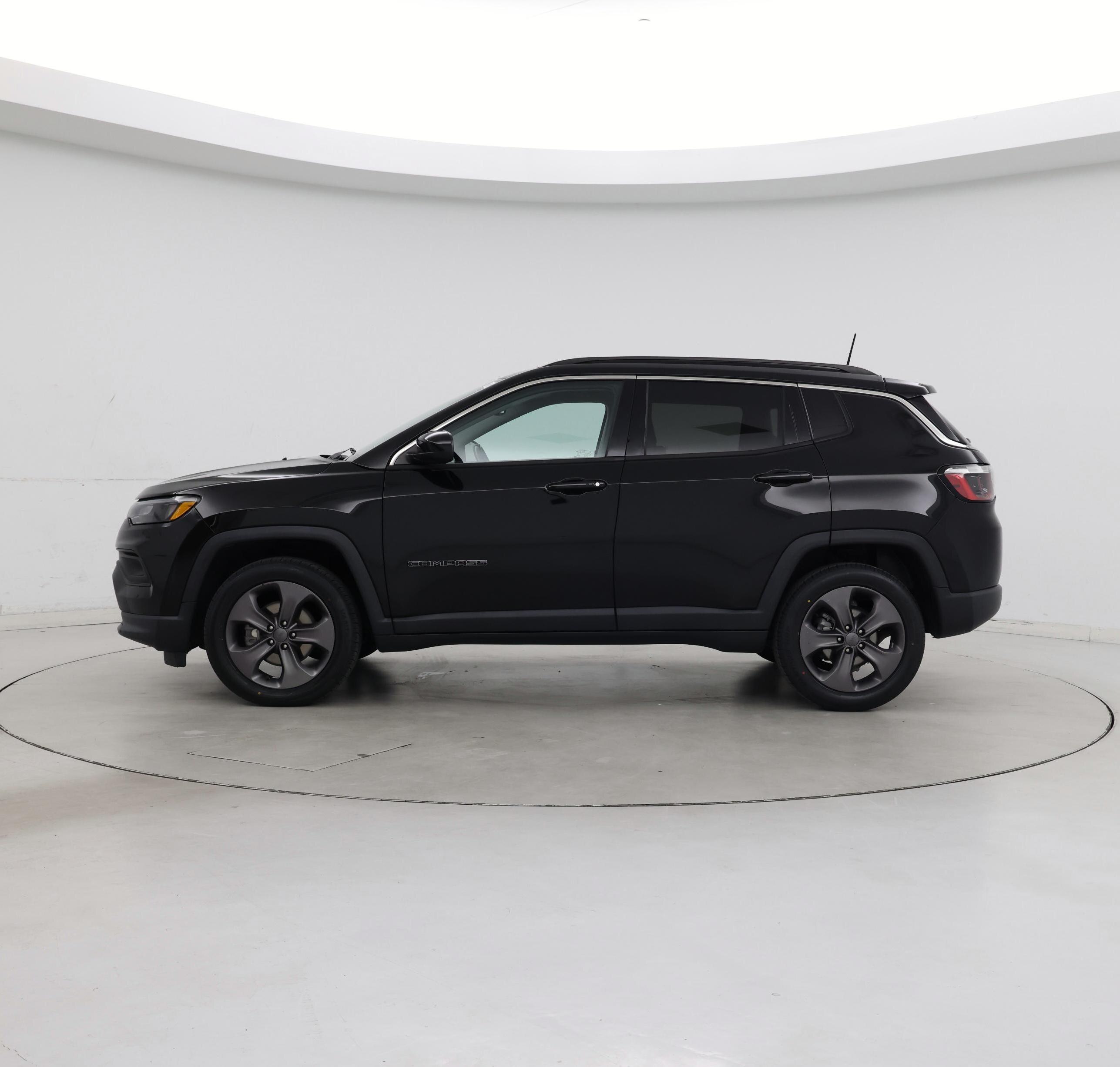 Thumbnail: 2022 Jeep Compass - 3