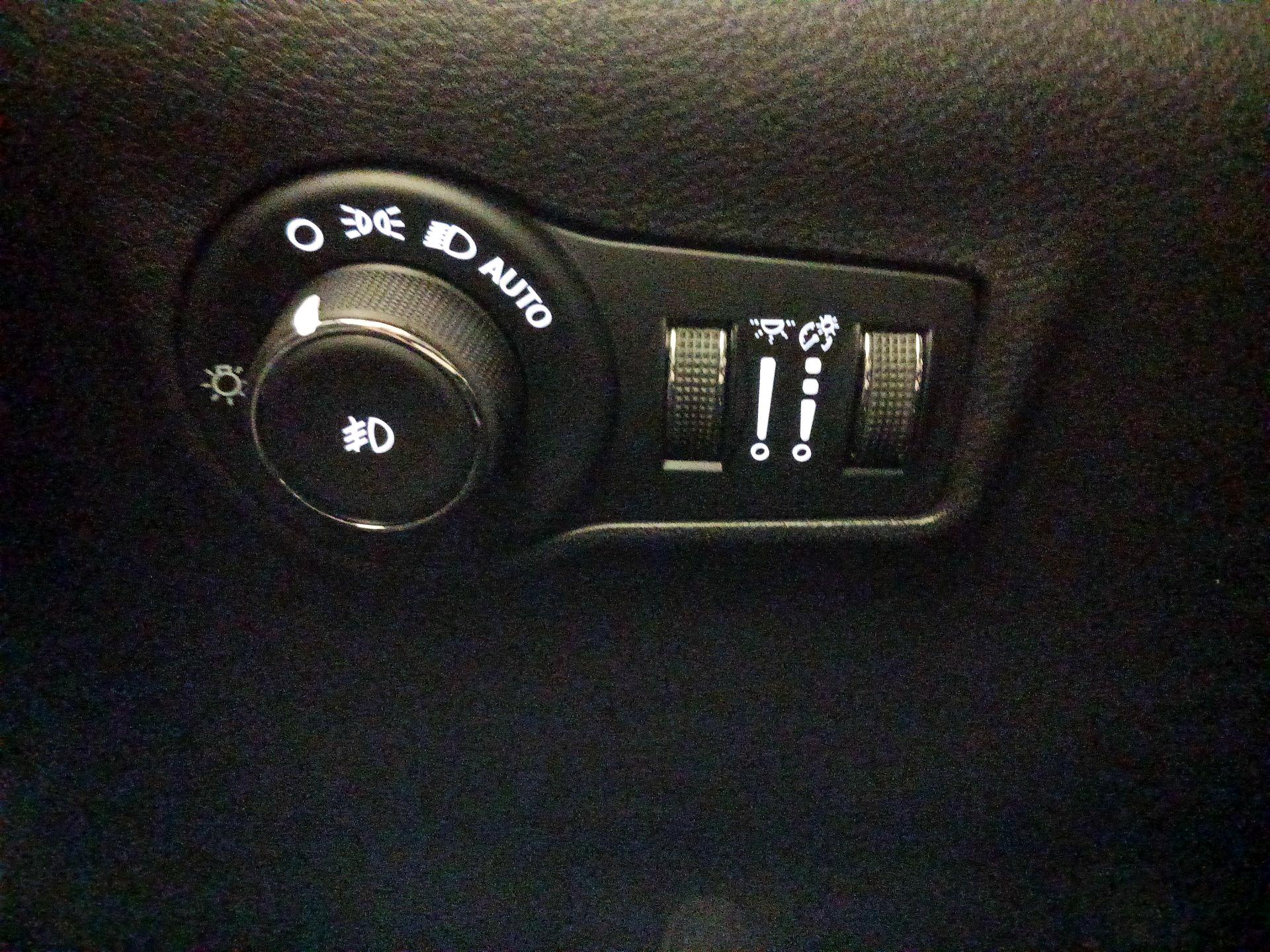 Thumbnail: 2022 Jeep Compass - 13