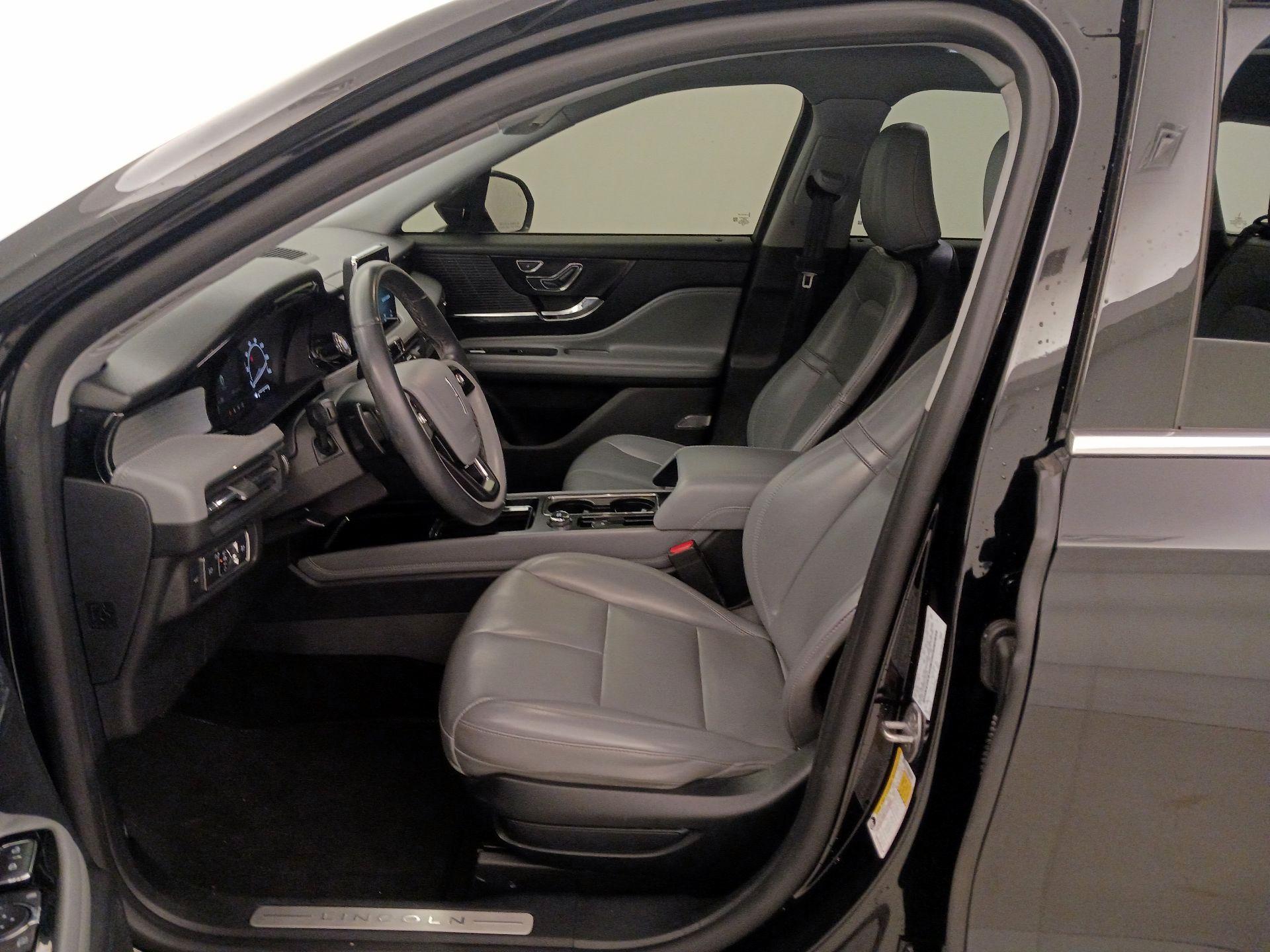 Thumbnail: 2021 Lincoln Corsair - 11