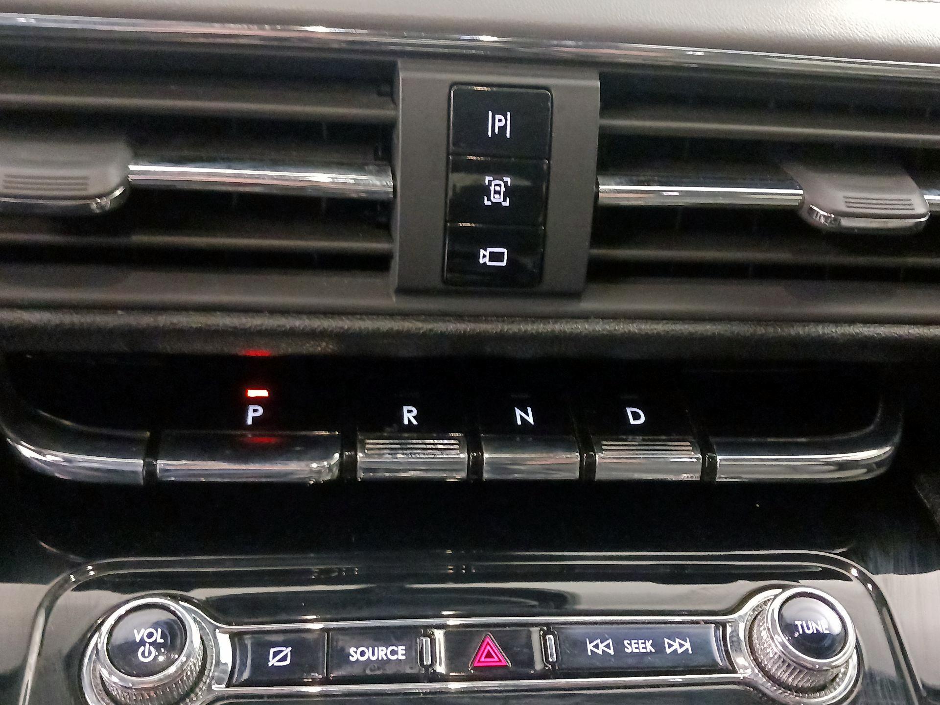 Thumbnail: 2021 Lincoln Corsair - 17