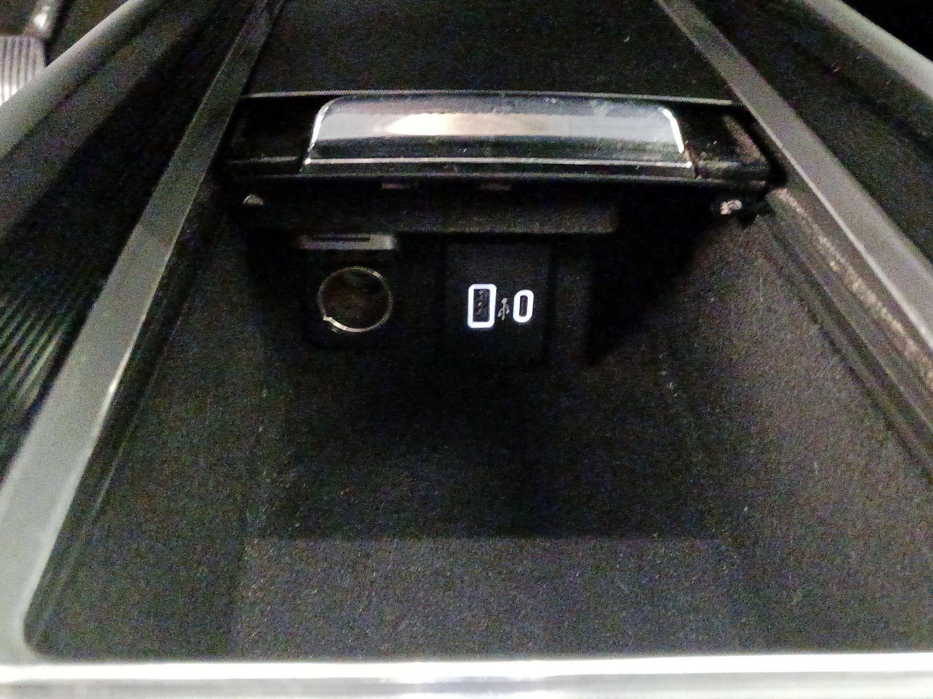 Thumbnail: 2021 Lincoln Corsair - 18