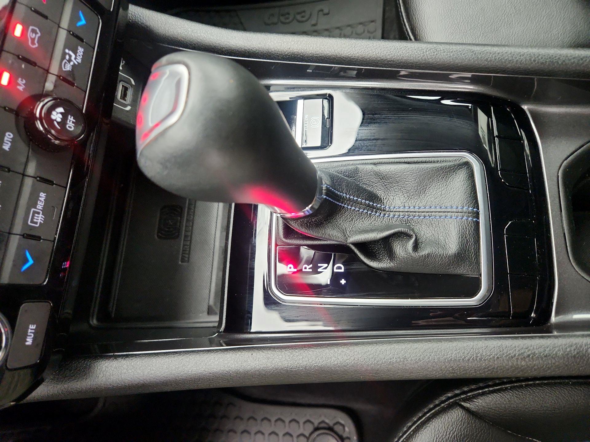 Thumbnail: 2022 Jeep Compass - 17