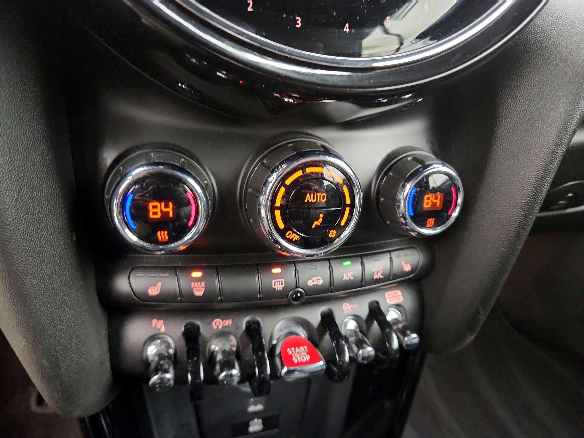 Thumbnail: 2023 MINI Cooper - 17