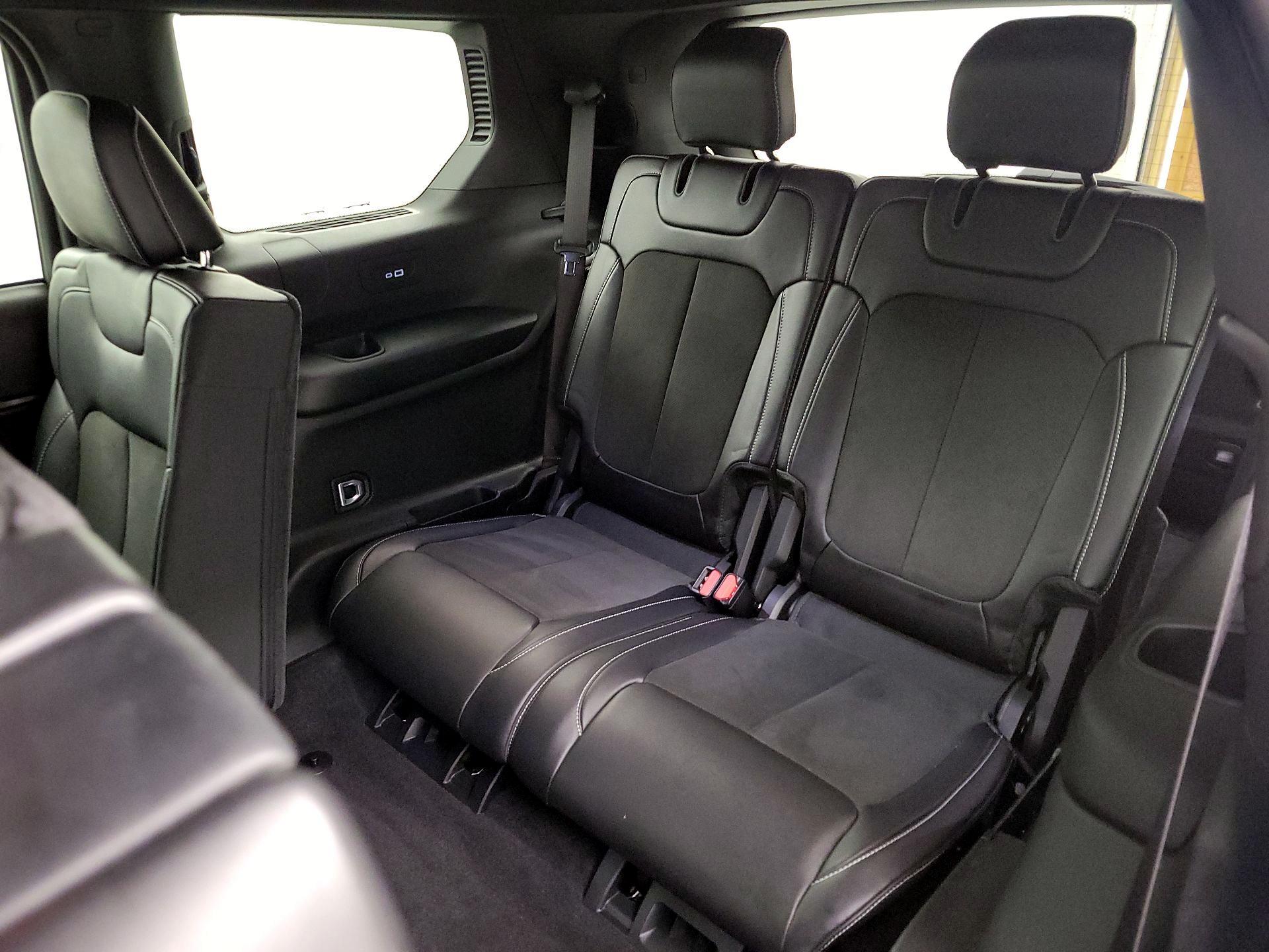 Thumbnail: 2022 Jeep Grand Cherokee L - 20