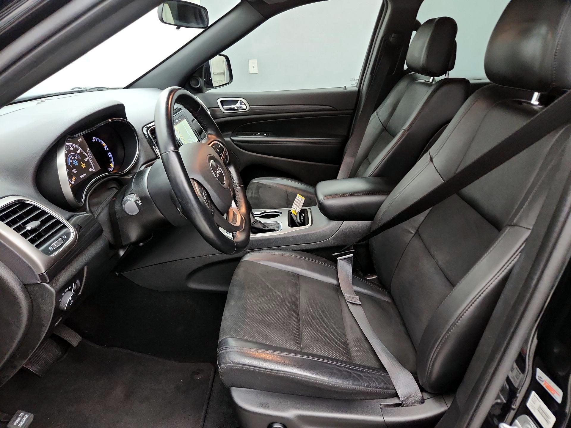 Thumbnail: 2021 Jeep Grand Cherokee - 11