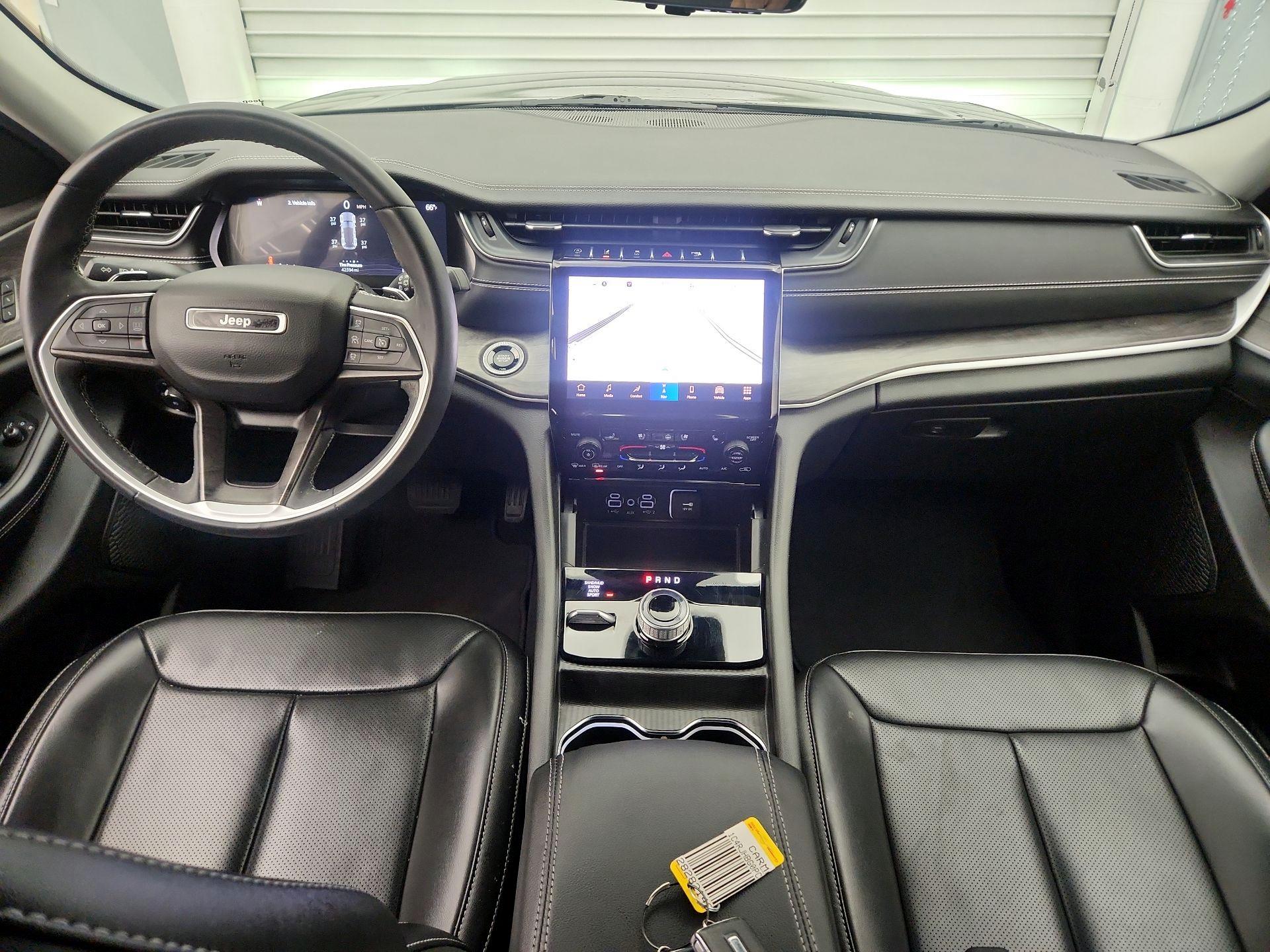 Thumbnail: 2023 Jeep Grand Cherokee - 9