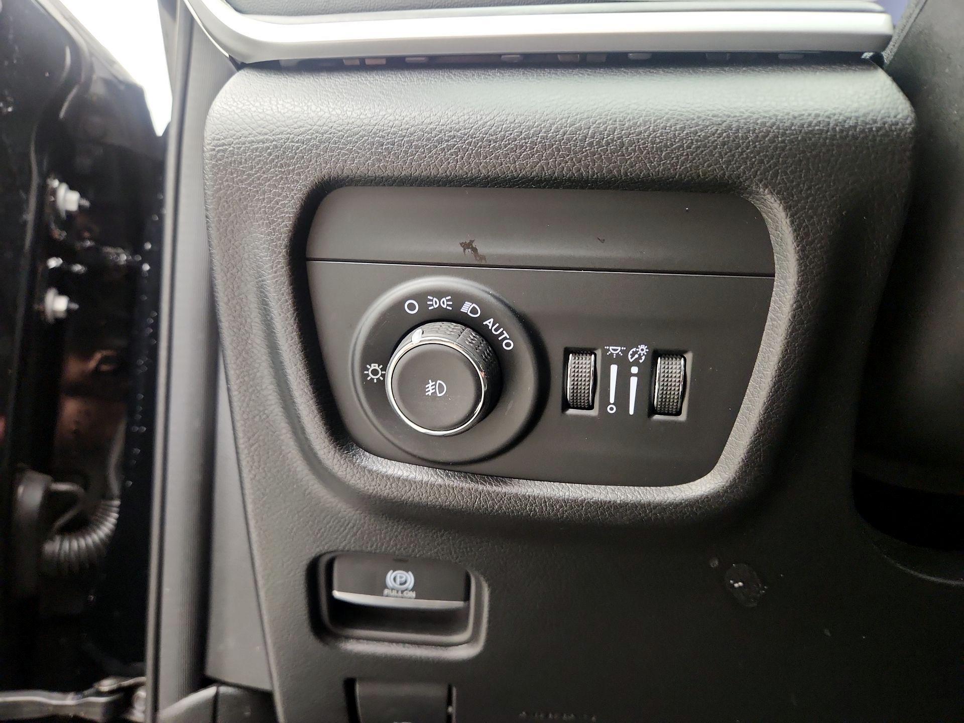 Thumbnail: 2023 Jeep Grand Cherokee - 13
