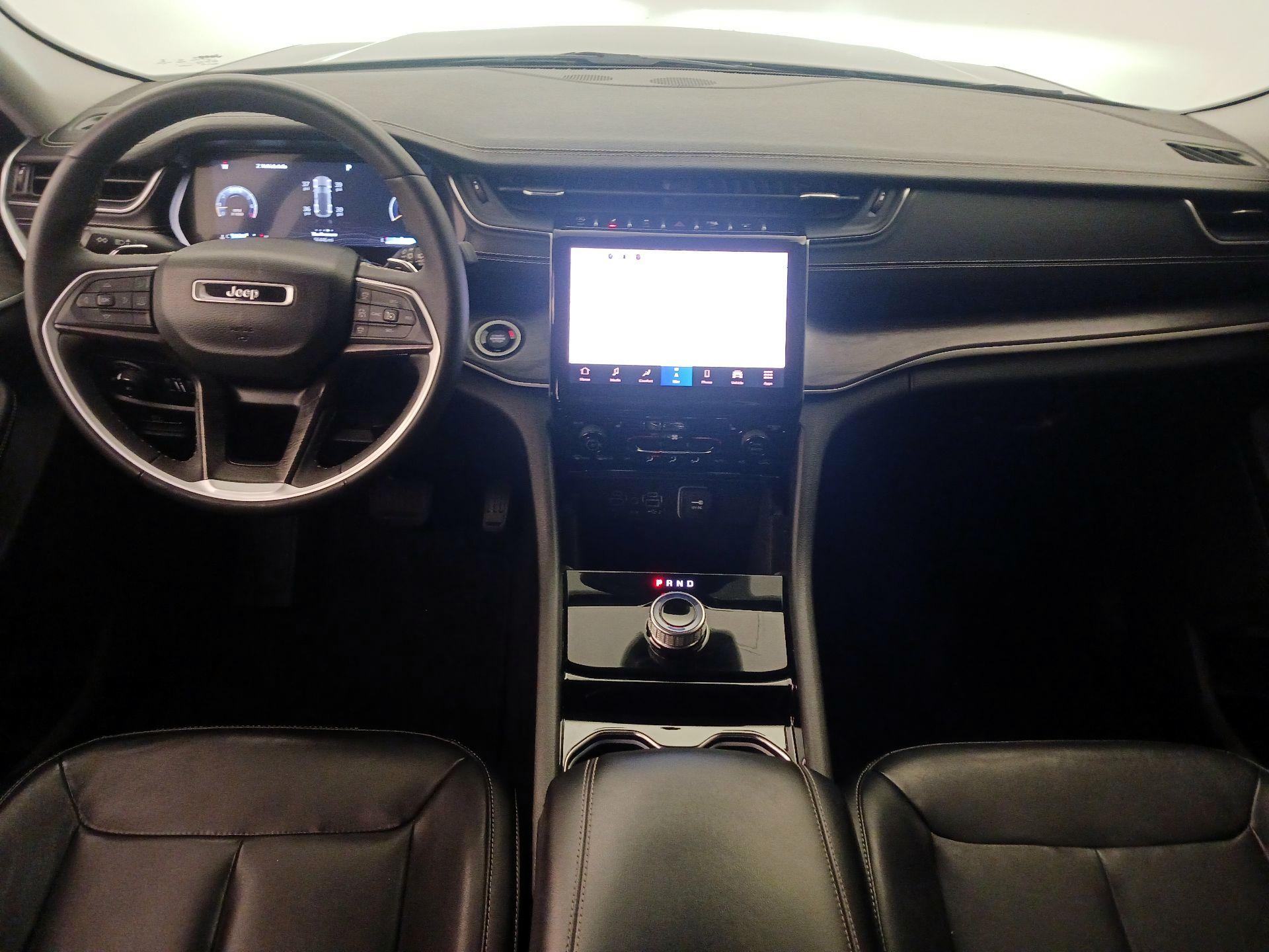 Thumbnail: 2023 Jeep Grand Cherokee - 9