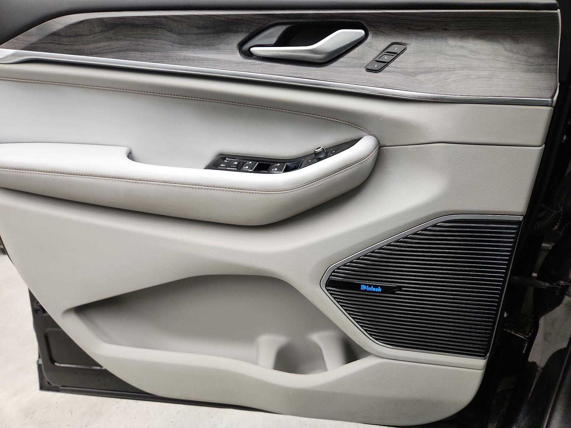 Thumbnail: 2022 Jeep Grand Cherokee L - 12