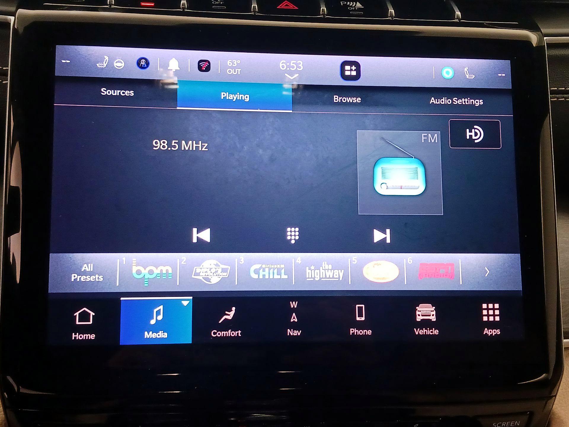 Thumbnail: 2023 Jeep Grand Cherokee - 16