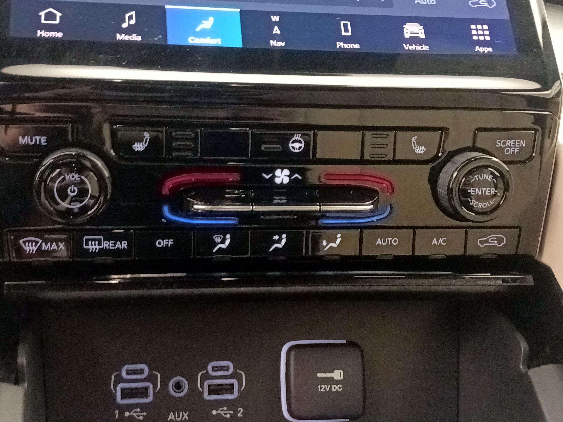 Thumbnail: 2023 Jeep Grand Cherokee - 17