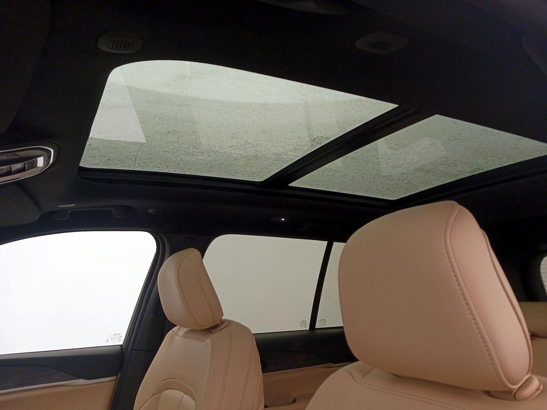 Thumbnail: 2023 Jeep Grand Cherokee - 20