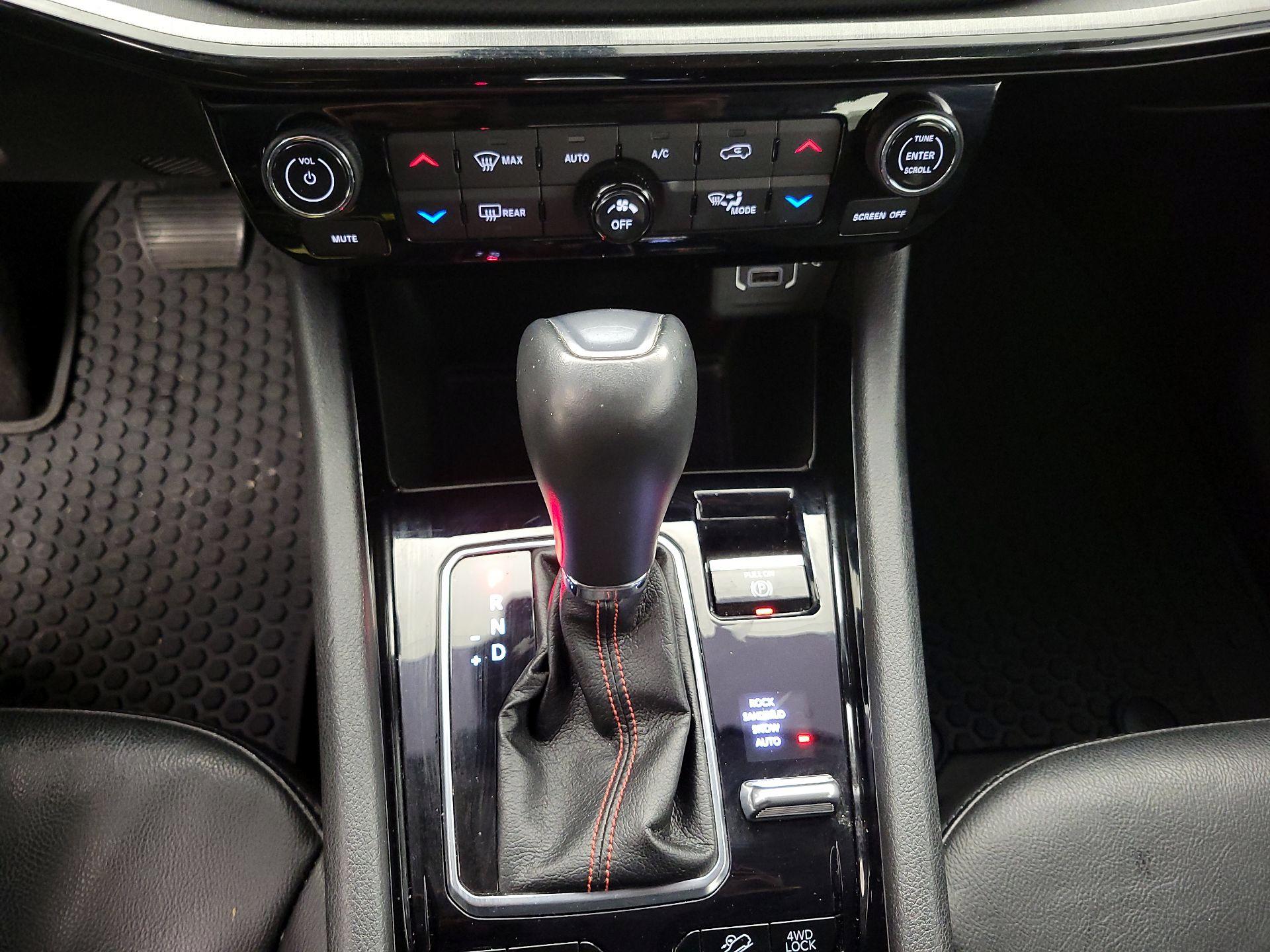 Thumbnail: 2022 Jeep Compass - 17