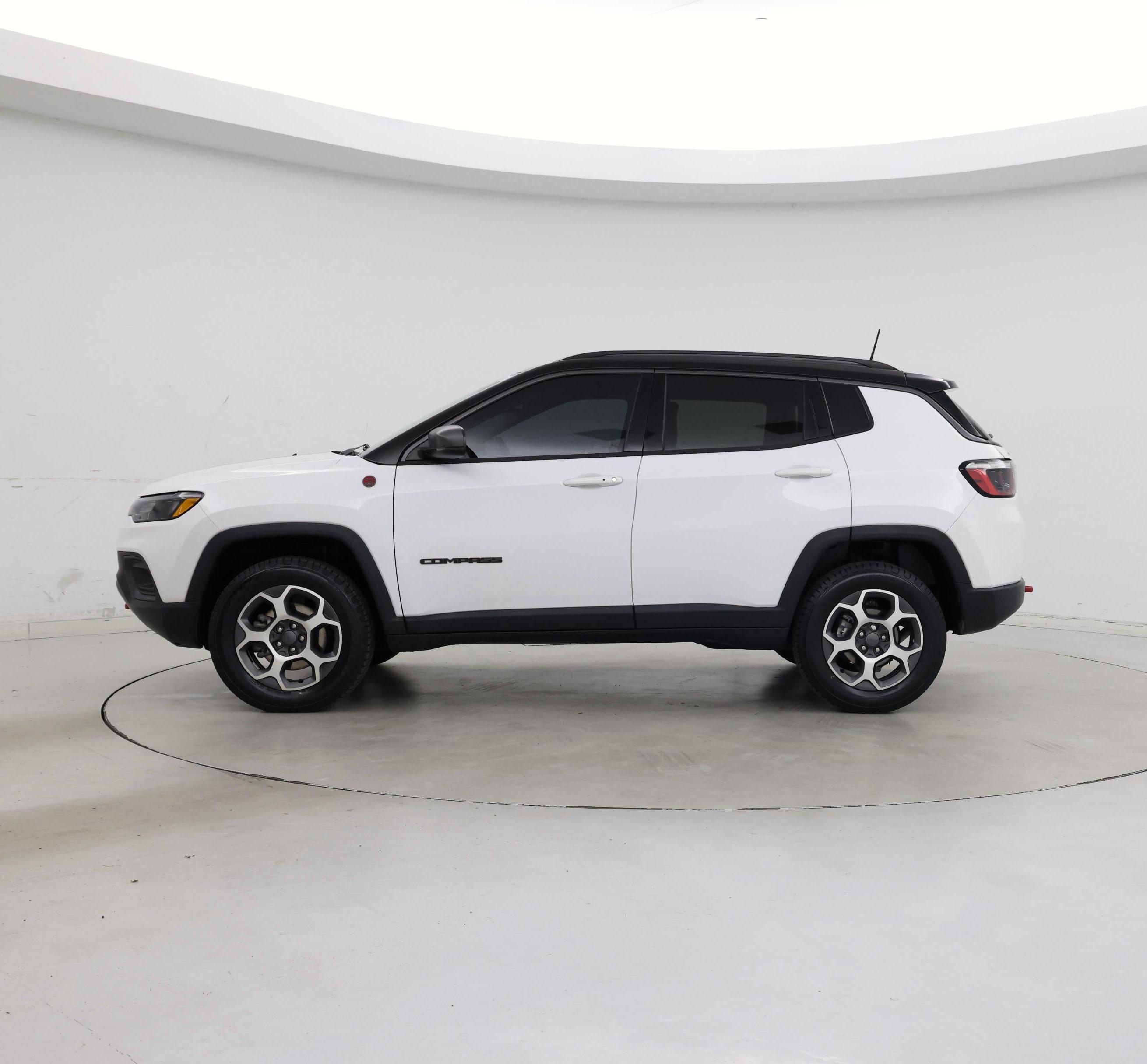 Thumbnail: 2022 Jeep Compass - 3