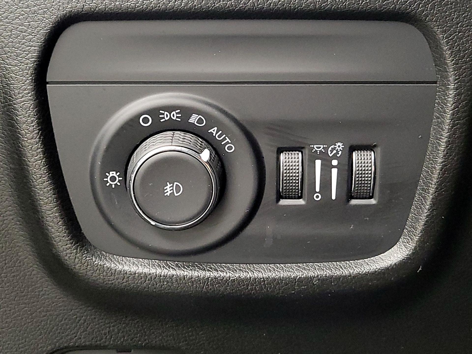 Thumbnail: 2023 Jeep Grand Cherokee - 13