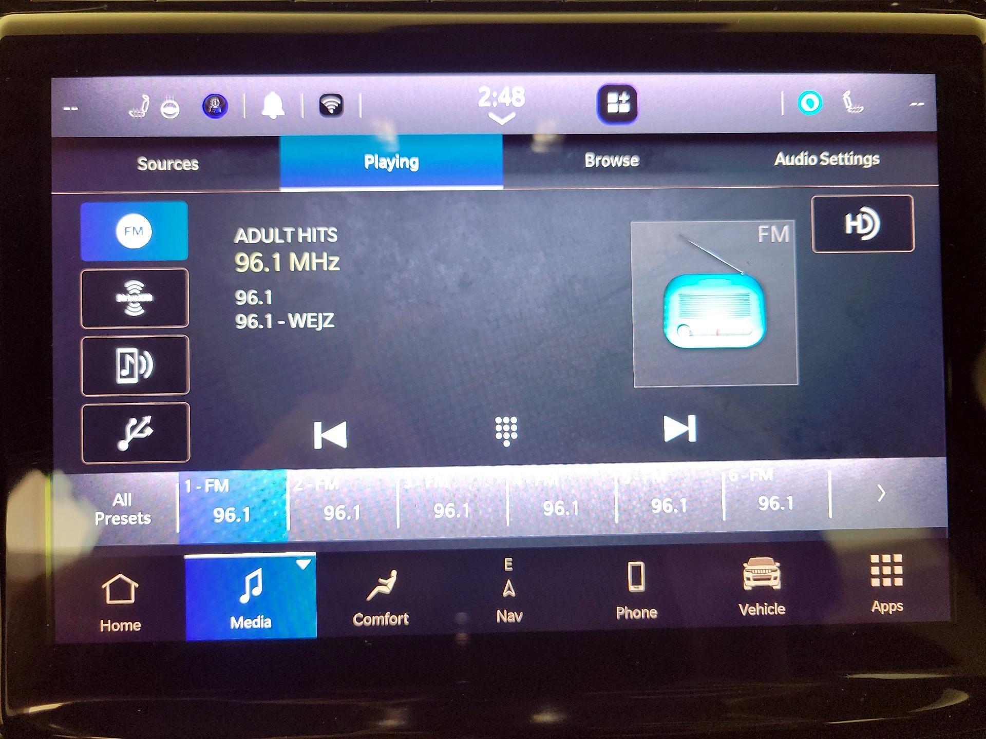 Thumbnail: 2023 Jeep Grand Cherokee - 16