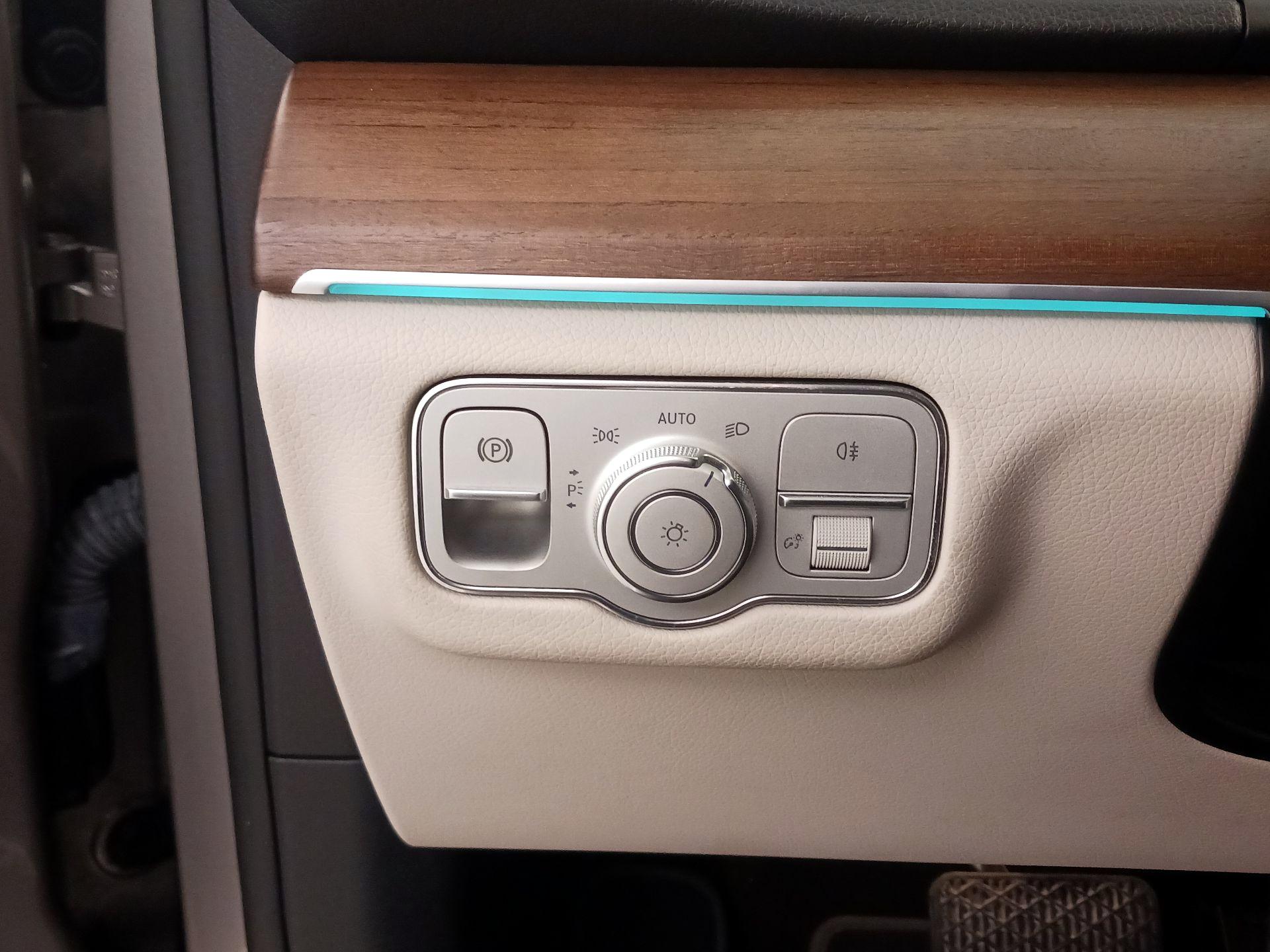 Thumbnail: 2021 Mercedes-Benz GLE - 13