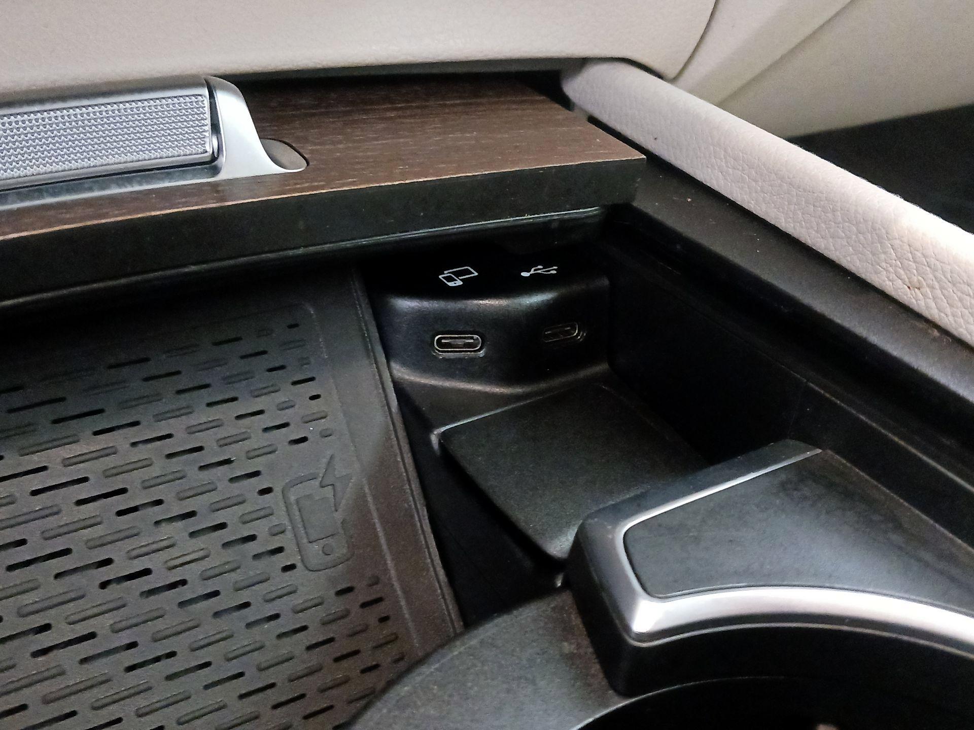 Thumbnail: 2021 Mercedes-Benz GLE - 19