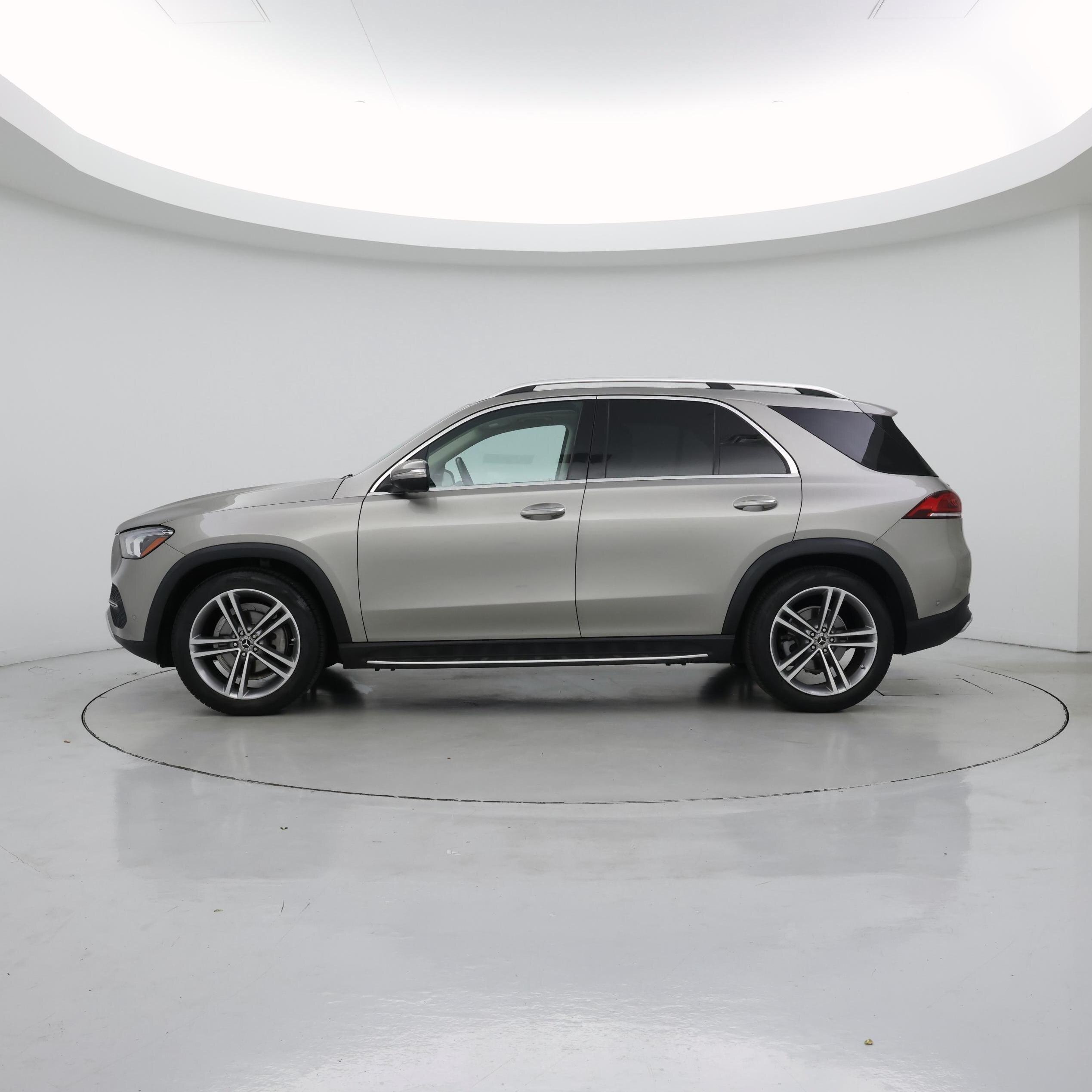 Thumbnail: 2021 Mercedes-Benz GLE - 3