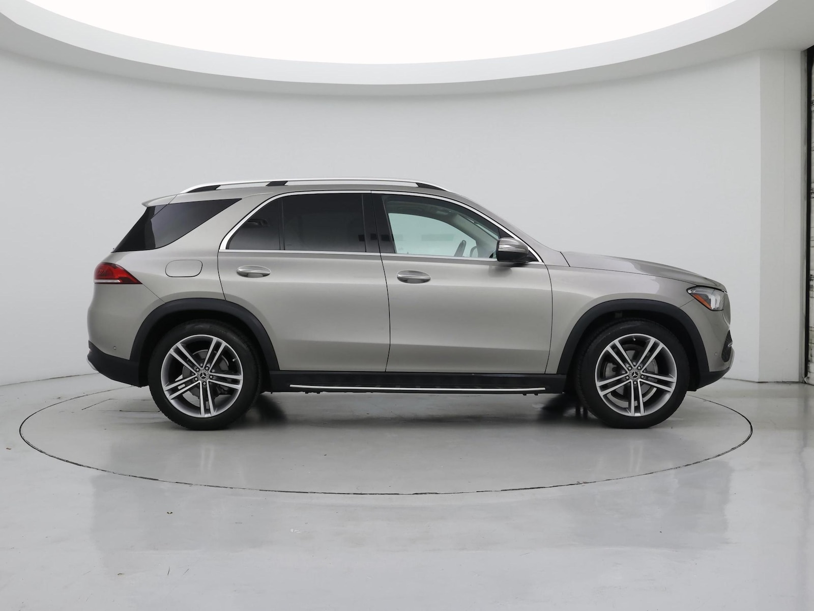 2021 Mercedes-Benz GLE 8