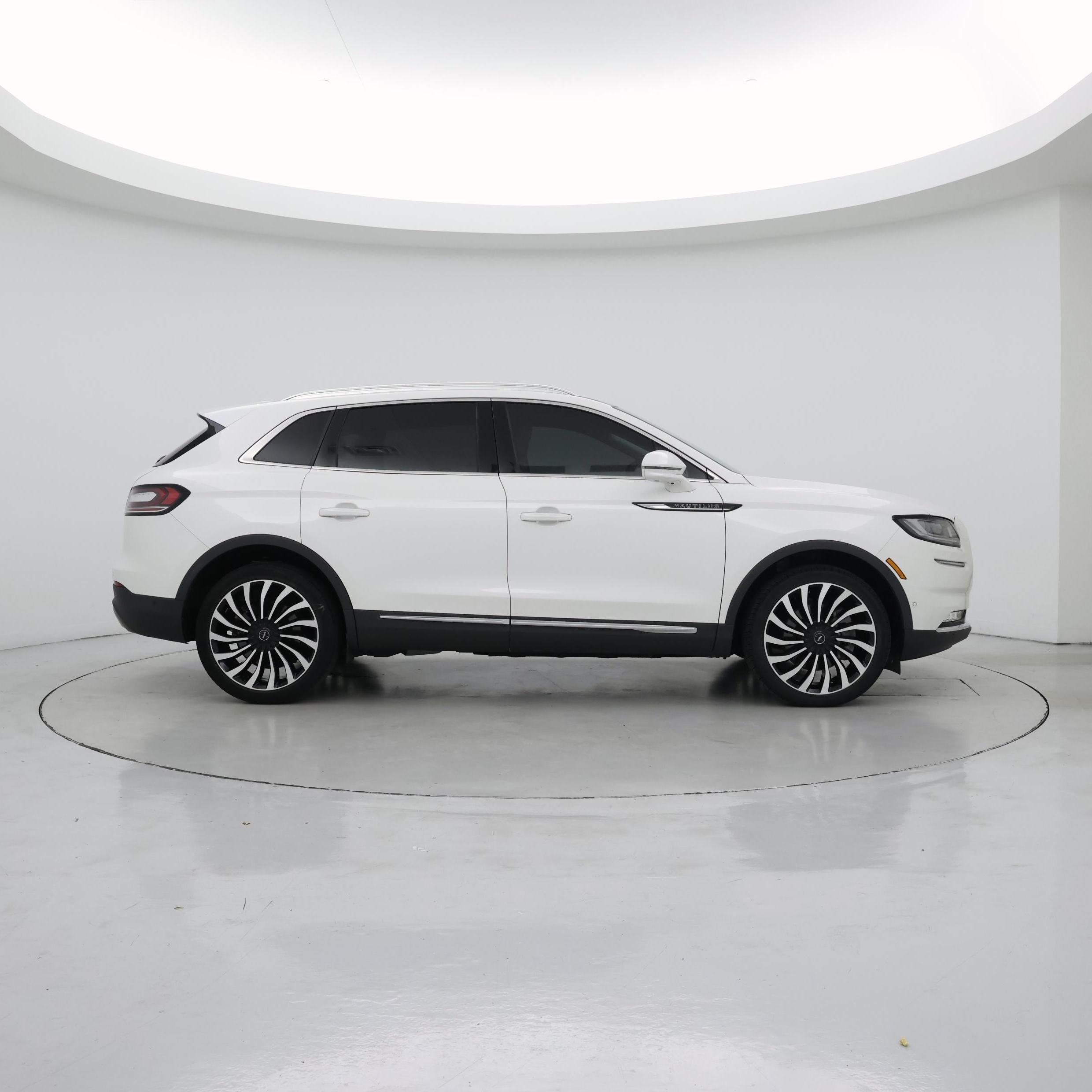 Thumbnail: 2022 Lincoln Nautilus - 7
