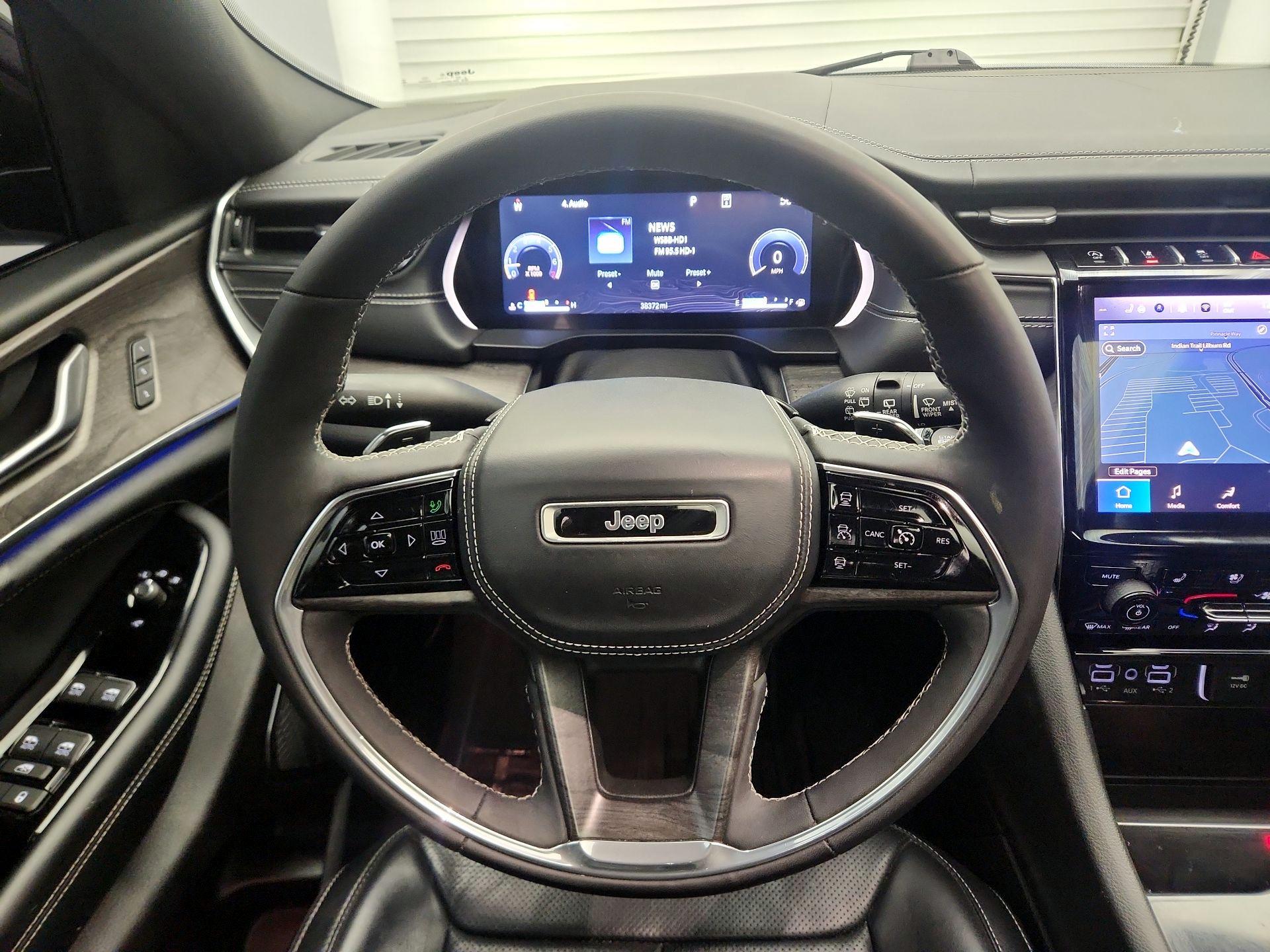 Thumbnail: 2023 Jeep Grand Cherokee L - 10