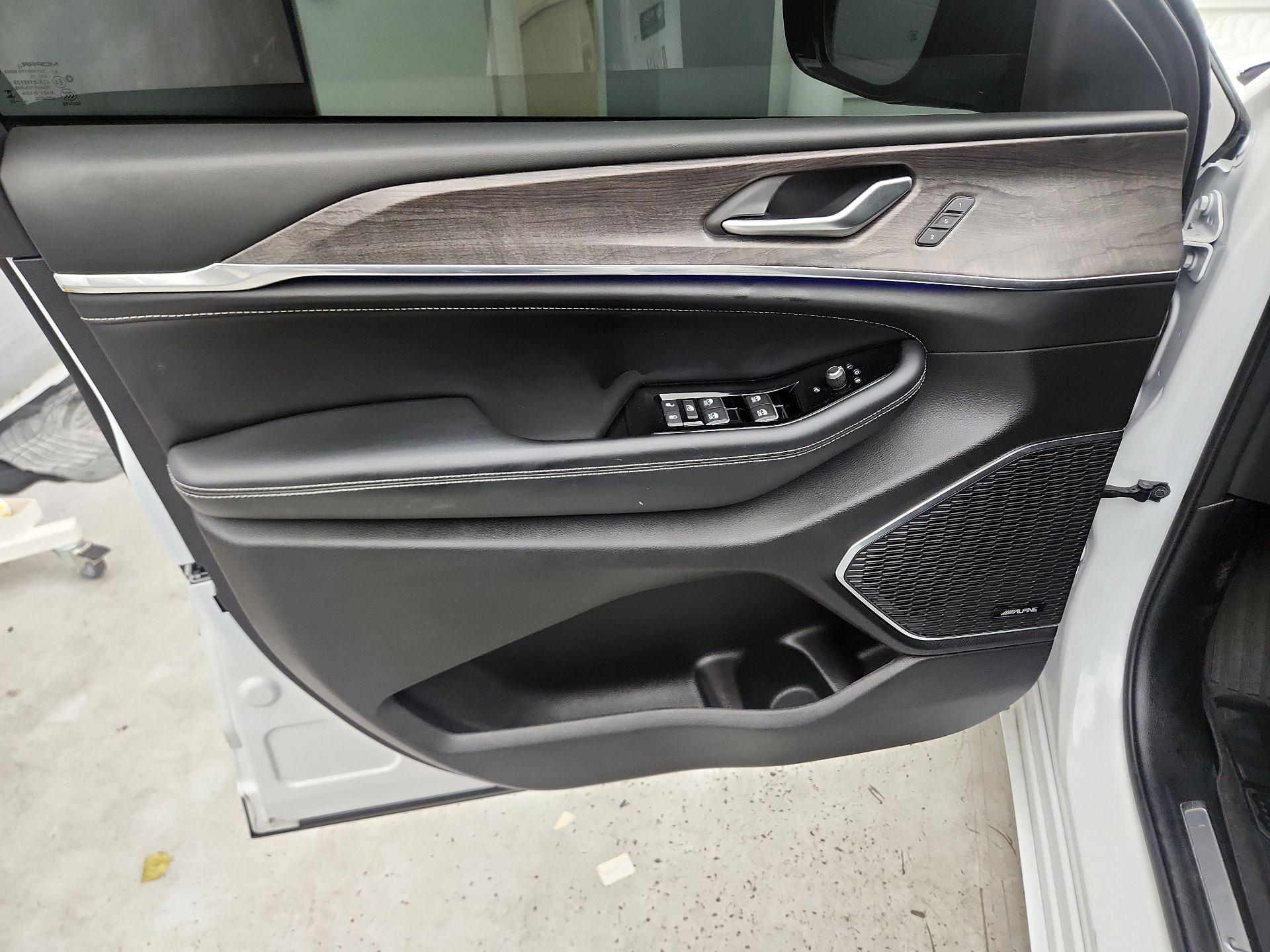 Thumbnail: 2023 Jeep Grand Cherokee L - 12