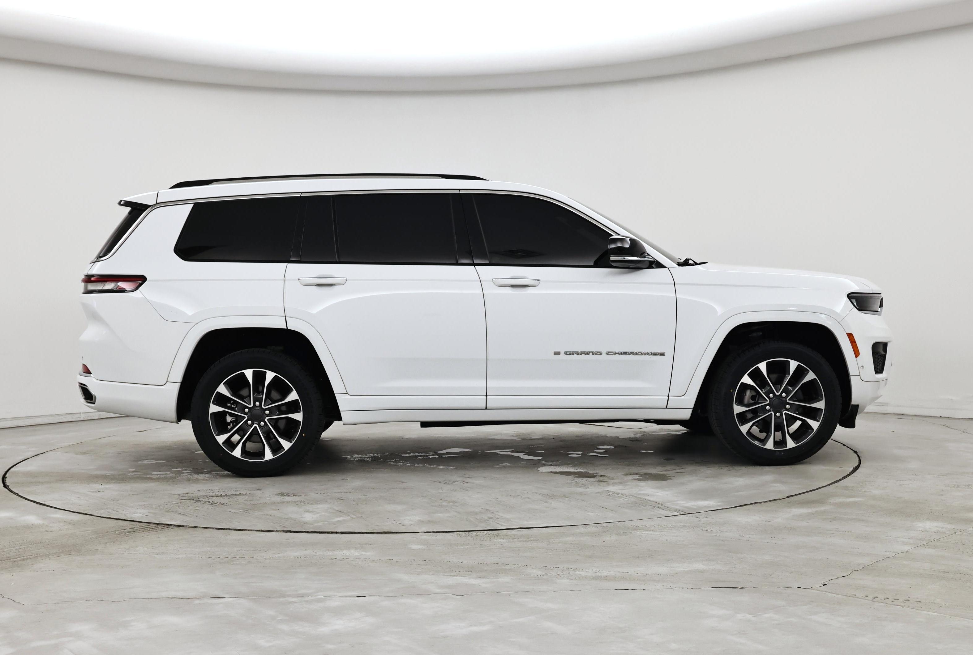 Thumbnail: 2023 Jeep Grand Cherokee L - 7