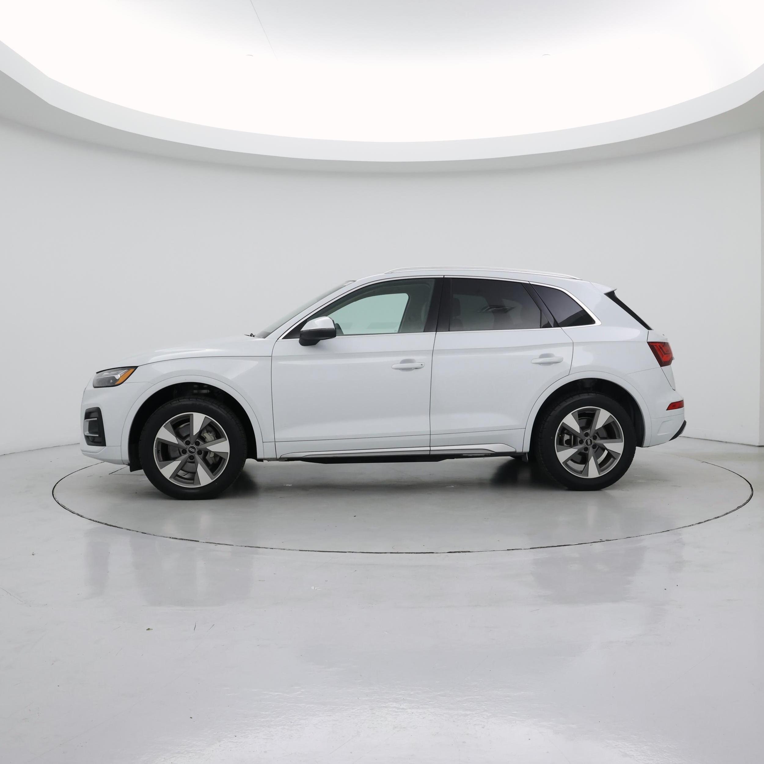 Thumbnail: 2022 Audi Q5 - 3