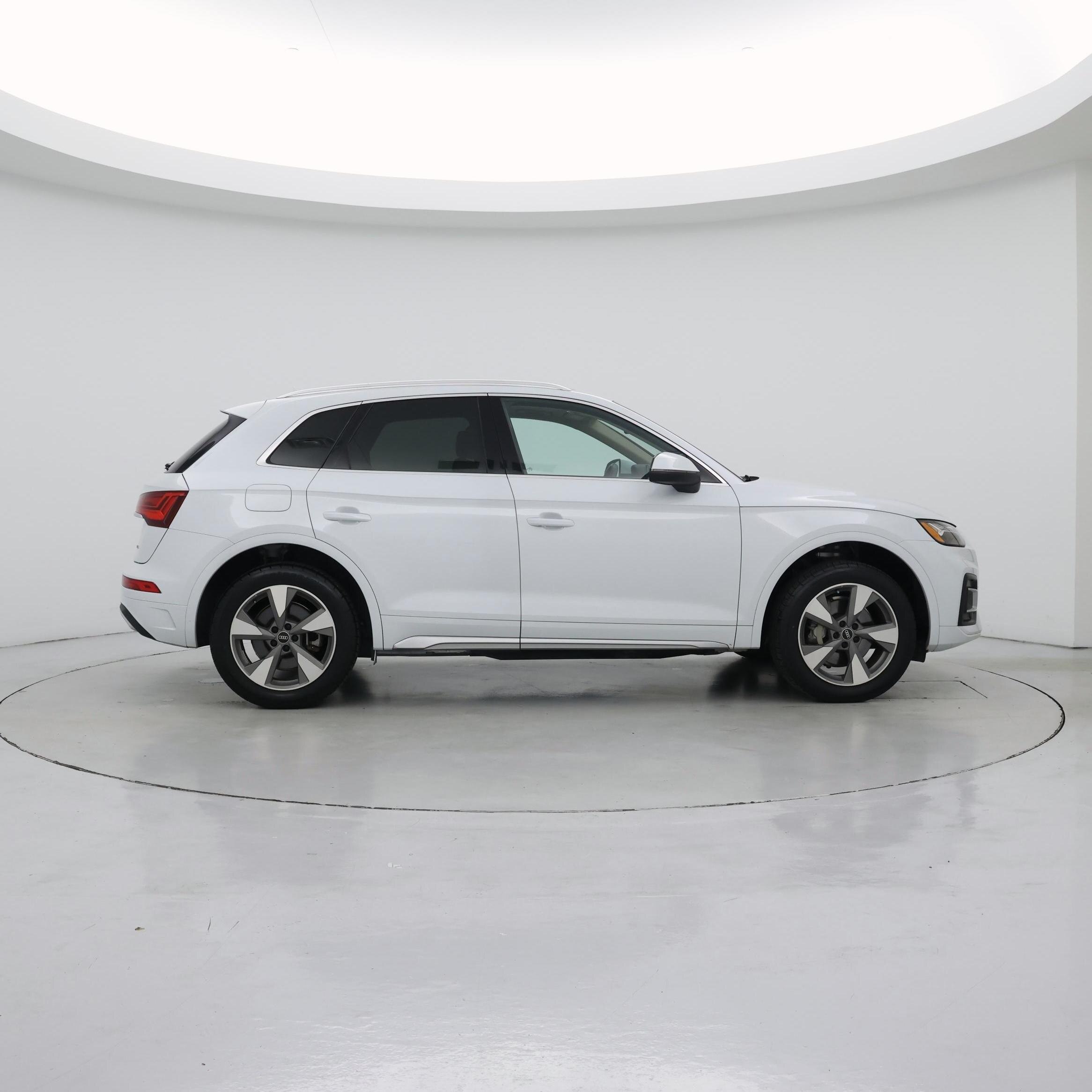 Thumbnail: 2022 Audi Q5 - 7
