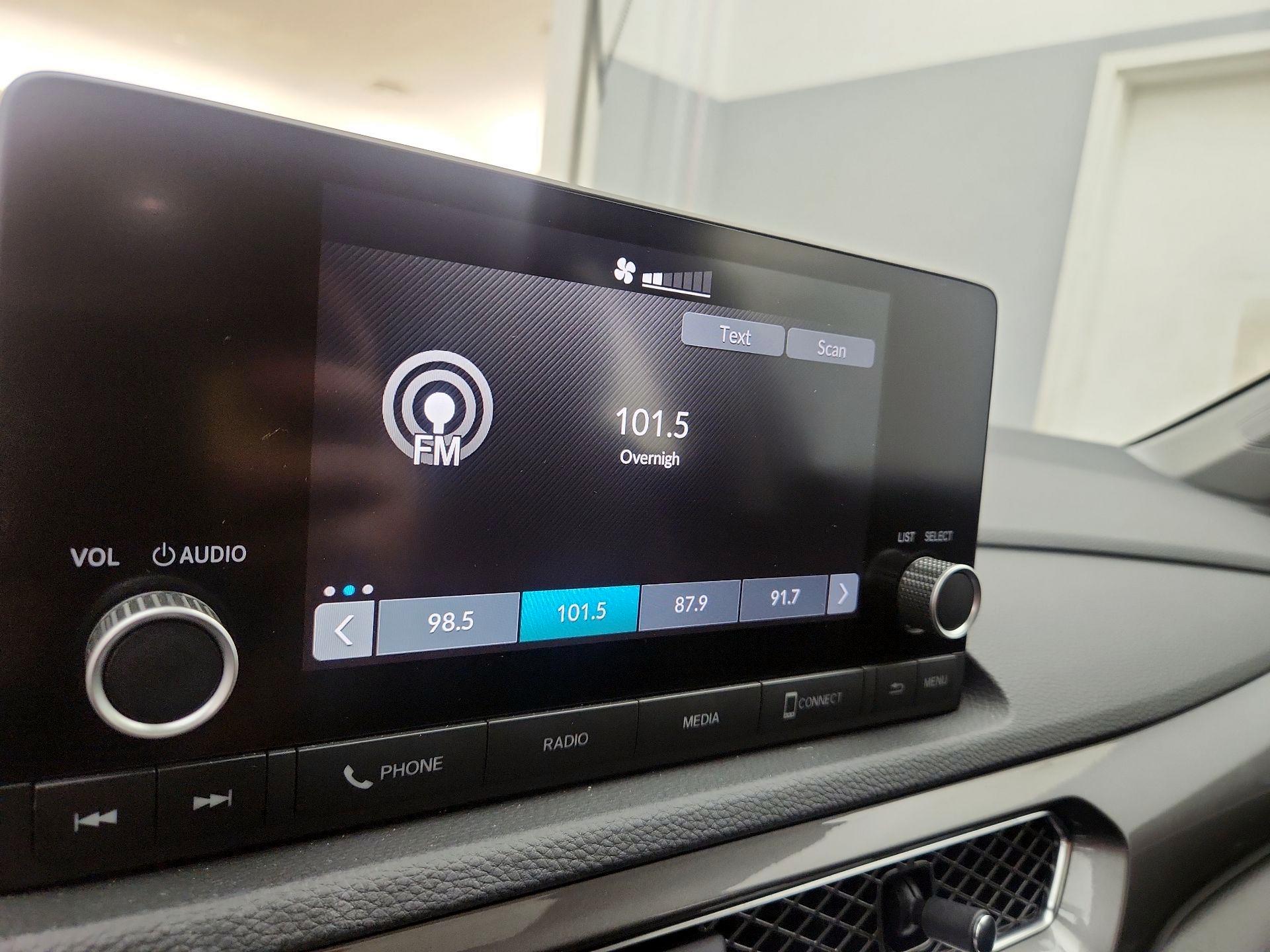 Thumbnail: 2023 Acura Integra - 15