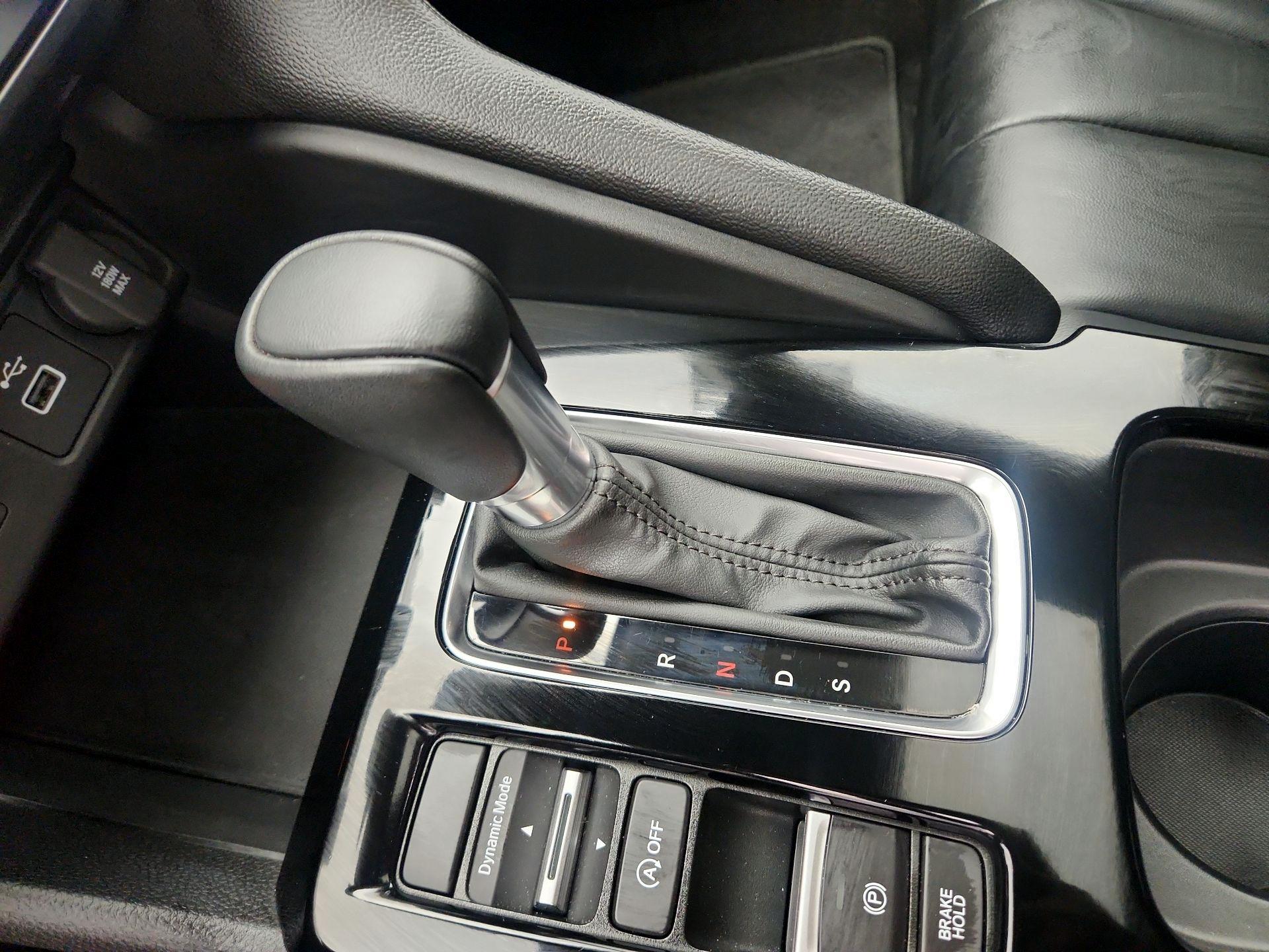 Thumbnail: 2023 Acura Integra - 17