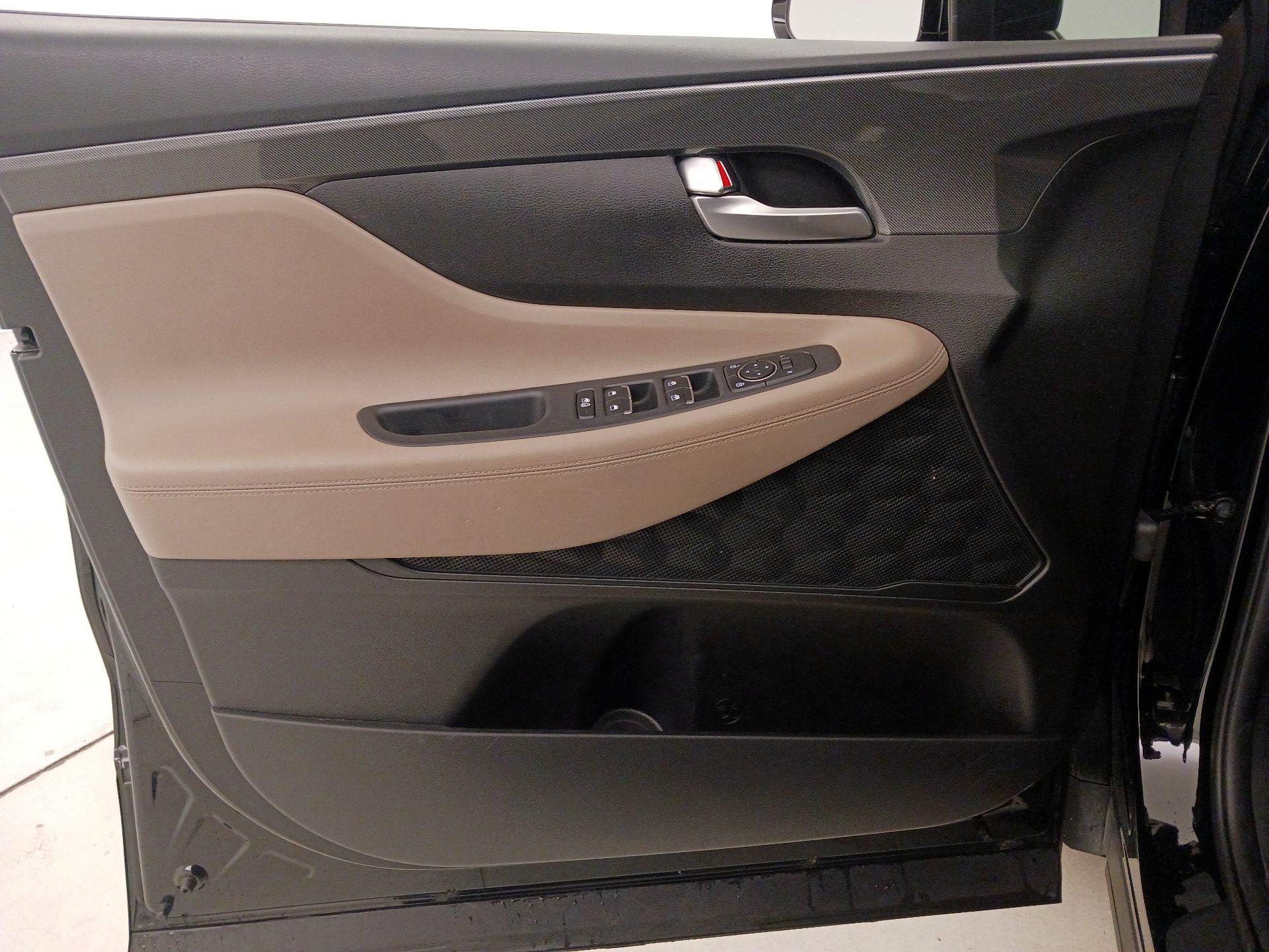 Thumbnail: 2023 Hyundai Santa Fe - 12