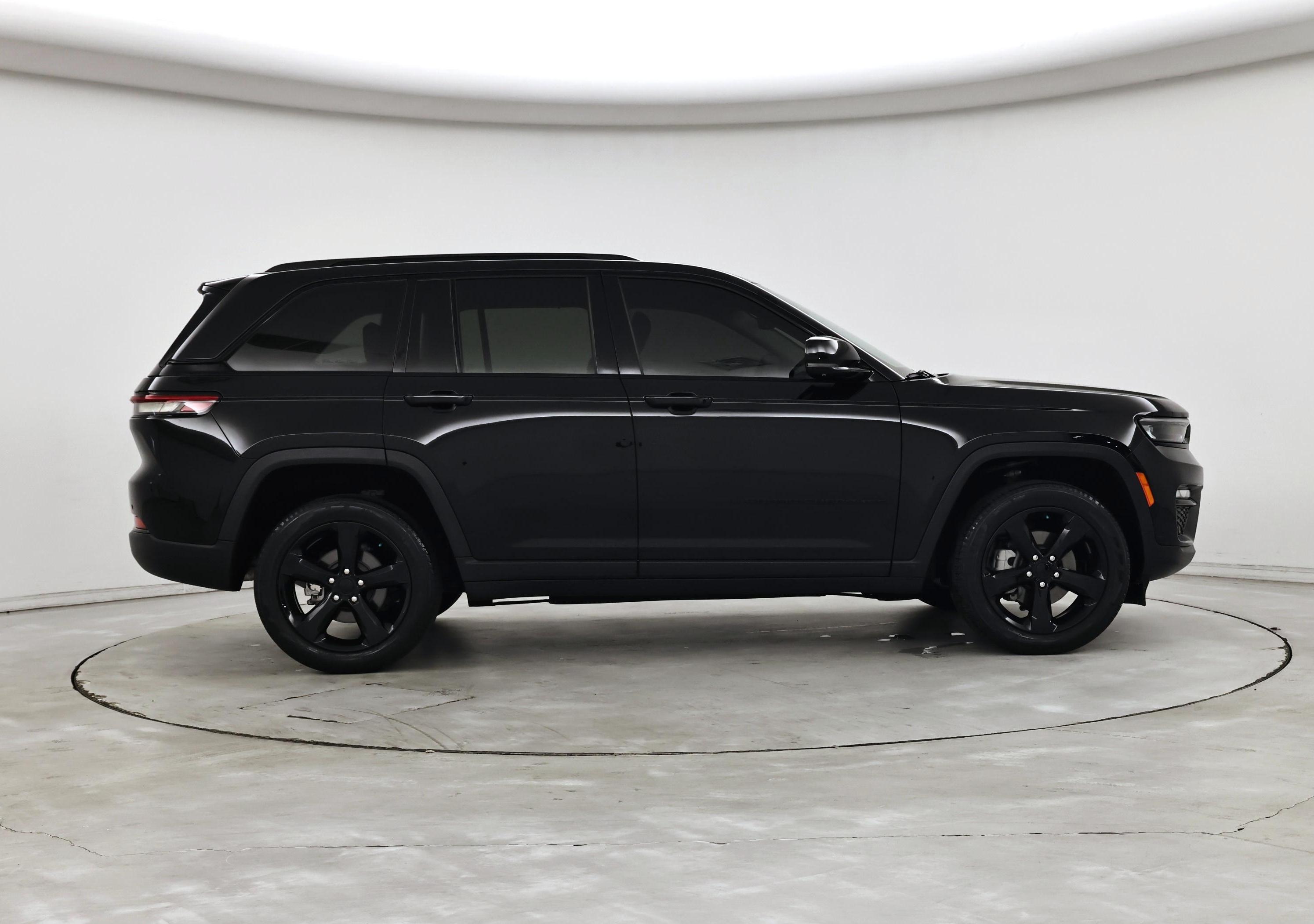 Thumbnail: 2023 Jeep Grand Cherokee - 7