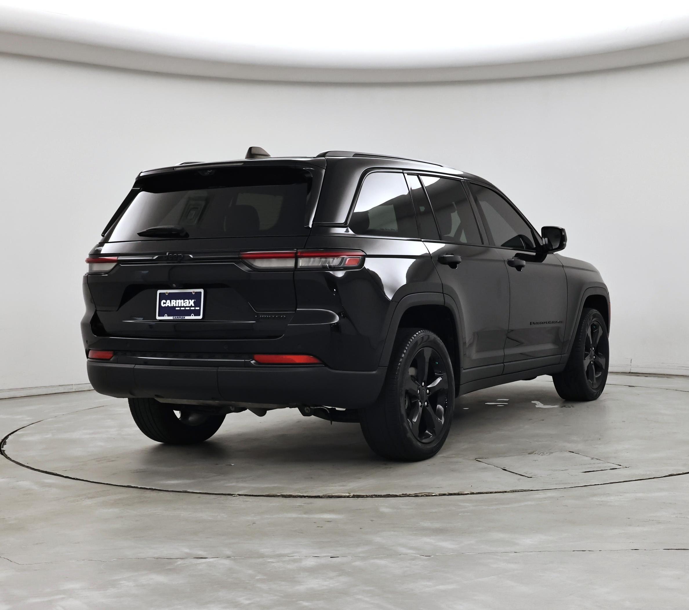 Thumbnail: 2023 Jeep Grand Cherokee - 8