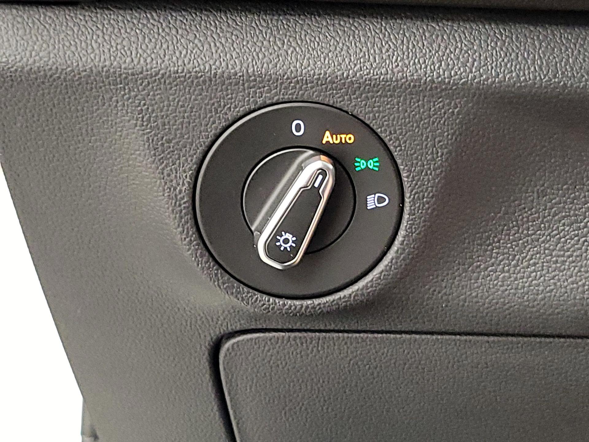 Thumbnail: 2023 Volkswagen Jetta - 13