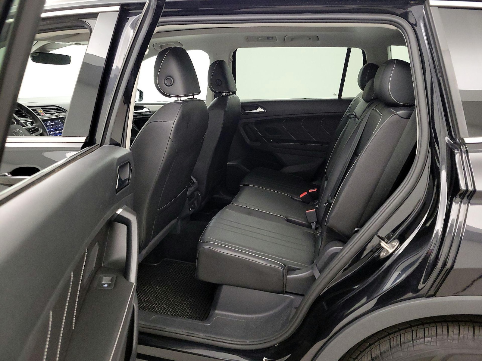 2023 Volkswagen Tiguan SE - Photo 21