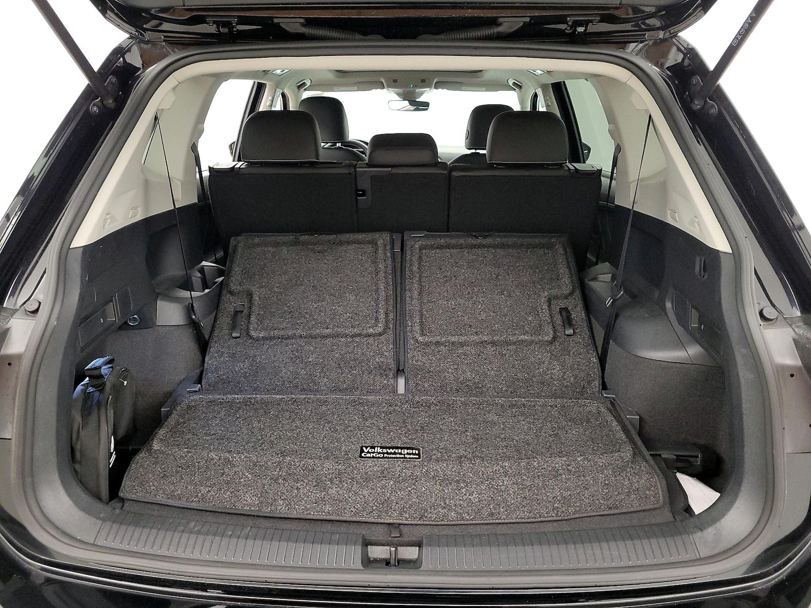 2023 Volkswagen Tiguan SE - Photo 24