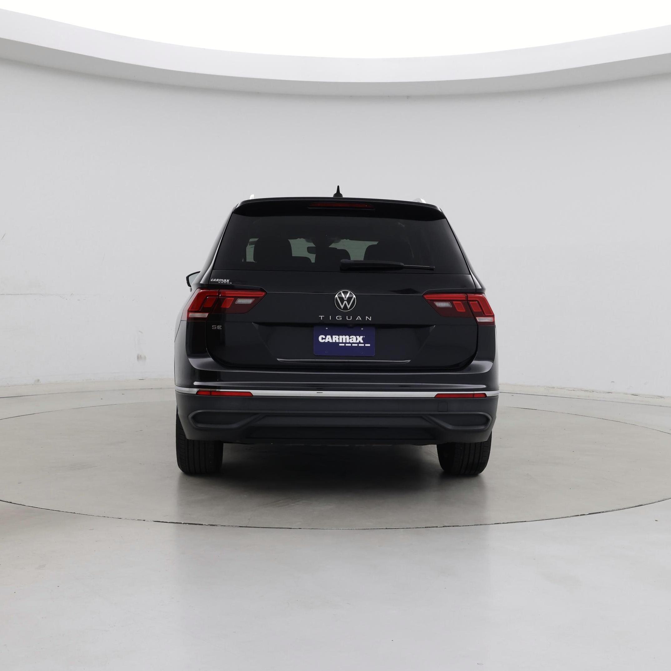 Thumbnail: 2023 Volkswagen Tiguan - 6