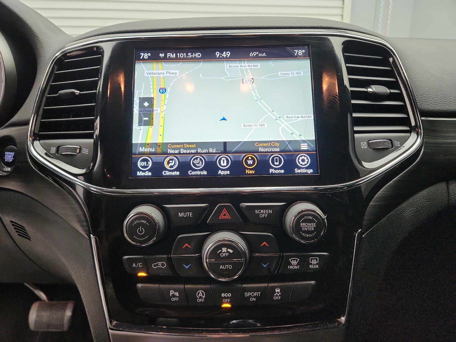 Thumbnail: 2021 Jeep Grand Cherokee - 14