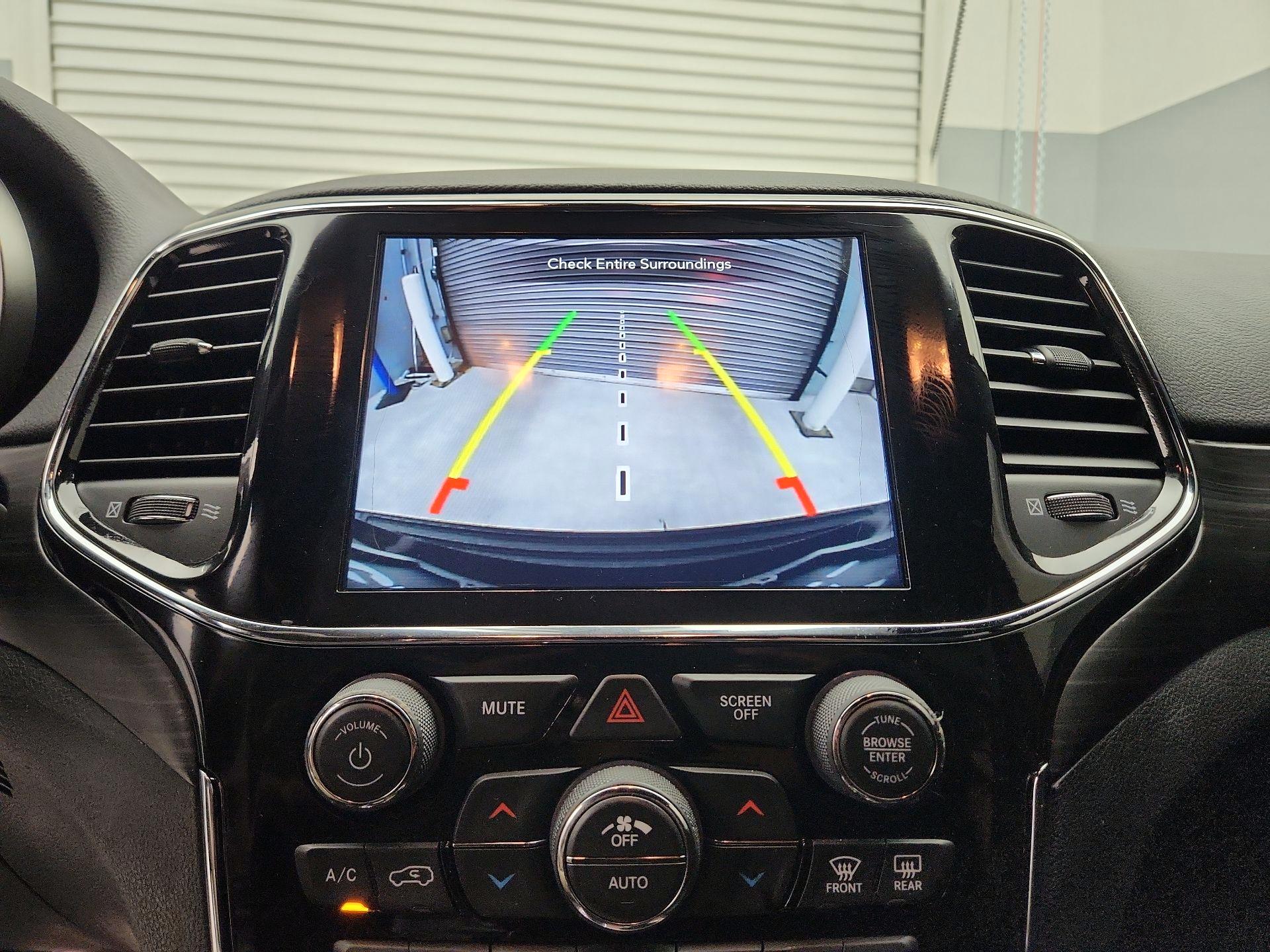 Thumbnail: 2021 Jeep Grand Cherokee - 15