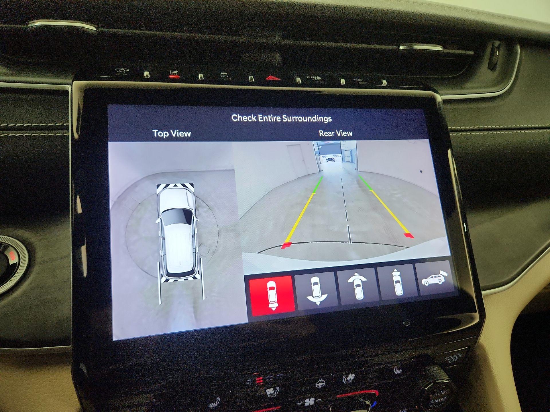 Thumbnail: 2023 Jeep Grand Cherokee - 15