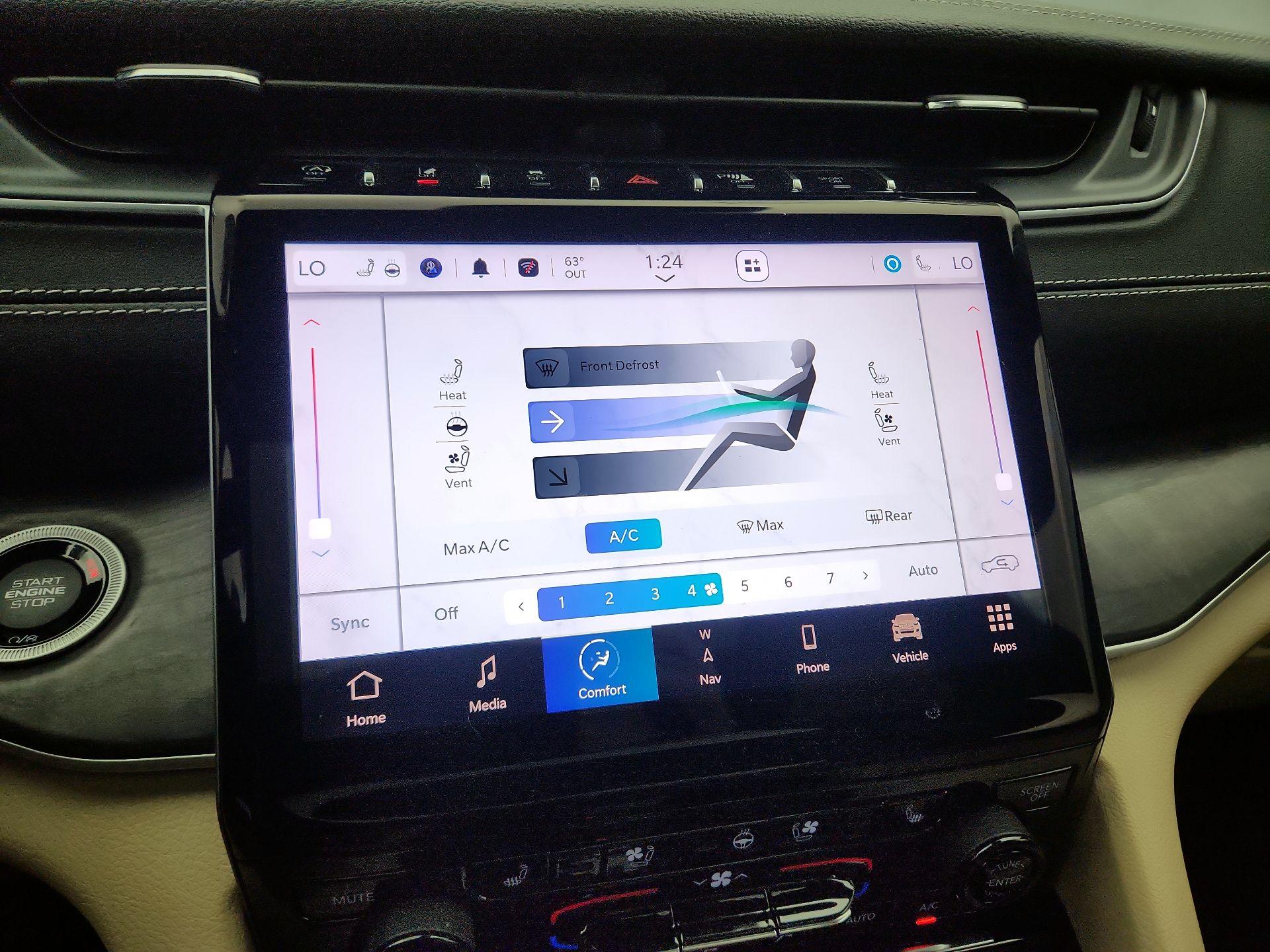 Thumbnail: 2023 Jeep Grand Cherokee - 17